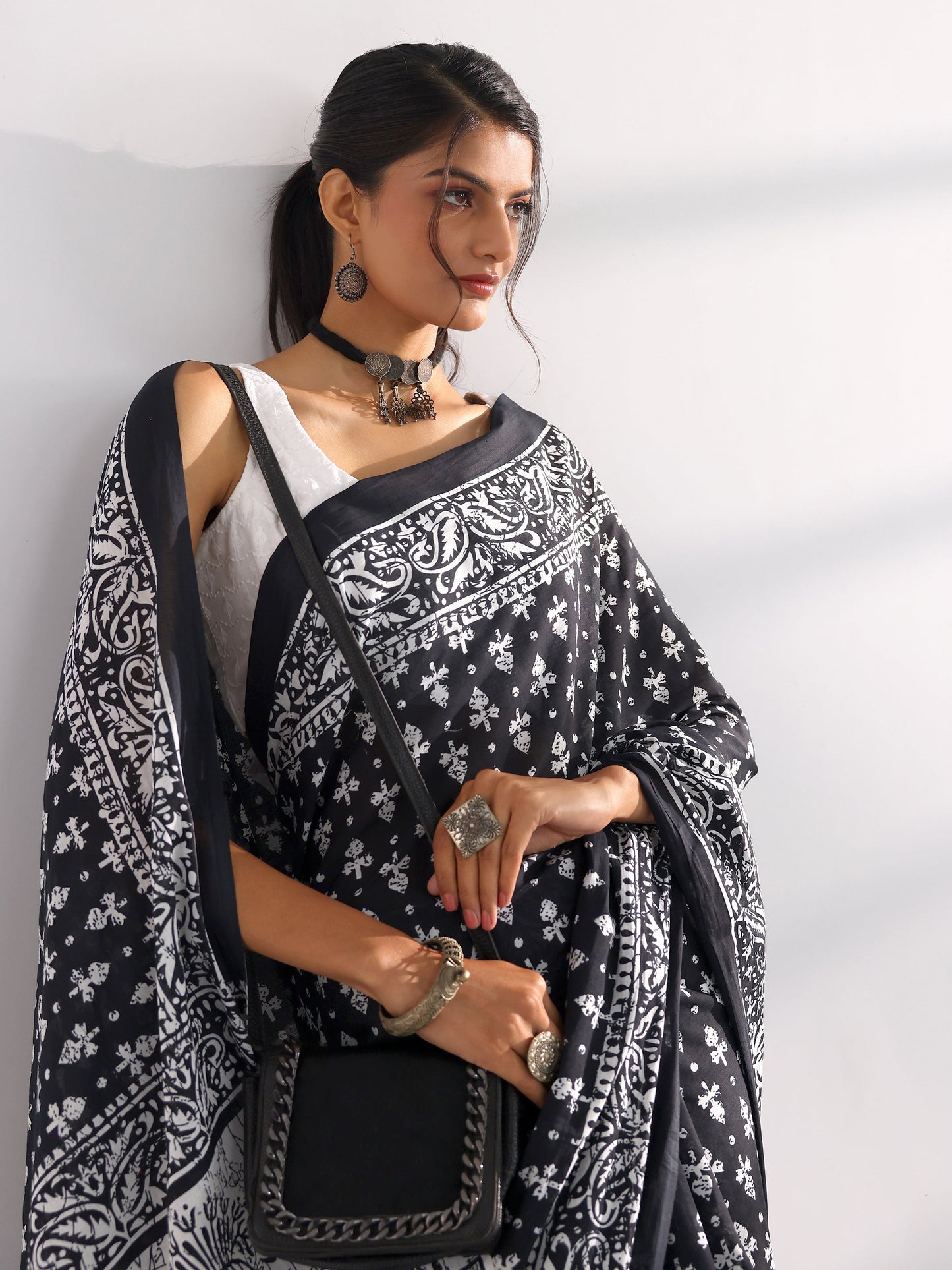 Black Printed Cotton Saree With Unstitched Blouse Piece