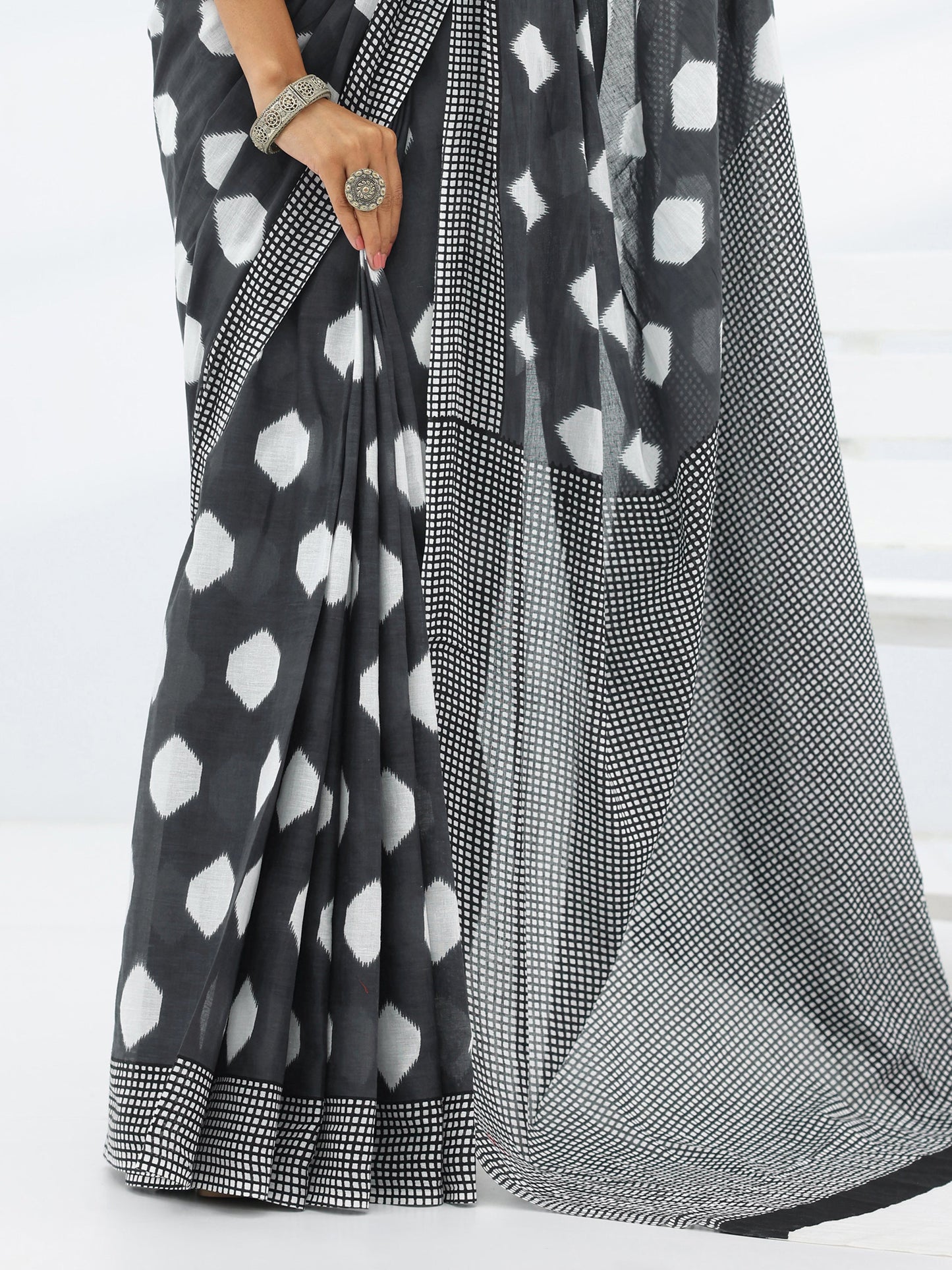 Black Printed Cotton Saree With Unstitched Blouse Piece