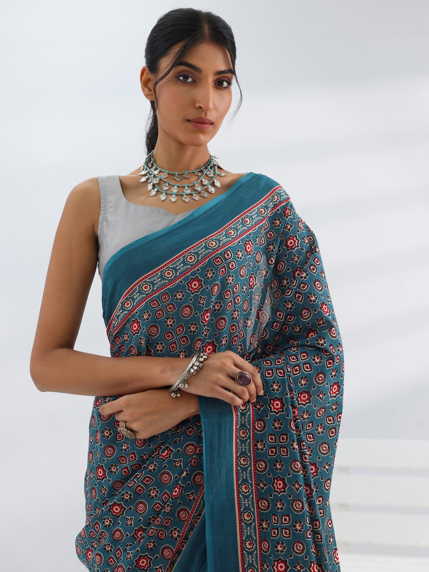 Blue Printed Cotton Saree With Unstitched Blouse Piece