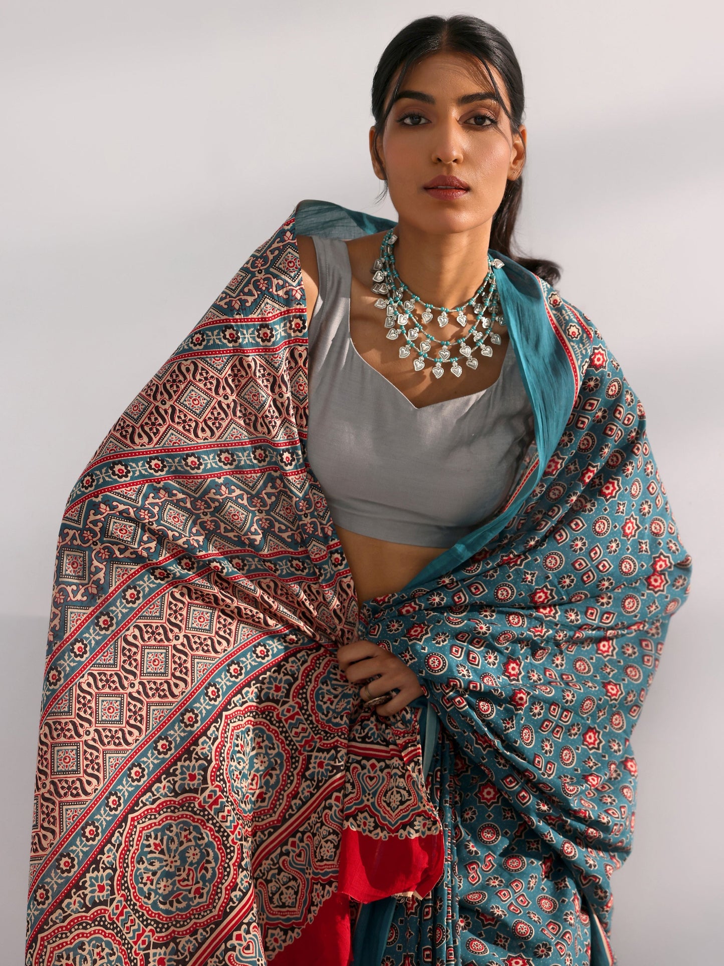 Blue Printed Cotton Saree With Unstitched Blouse Piece