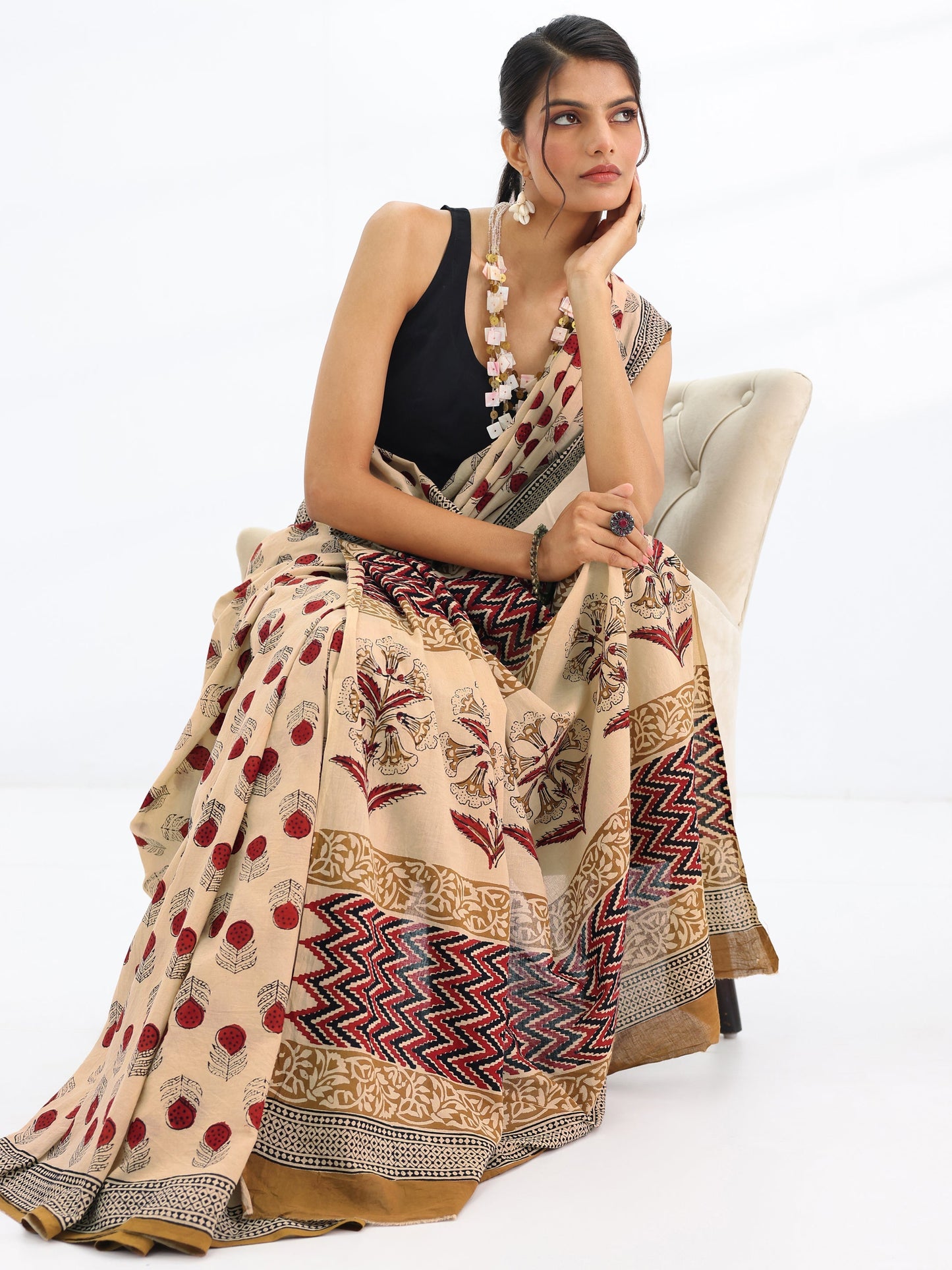 Beige Embellished Cotton Saree With Unstitched Blouse Piece