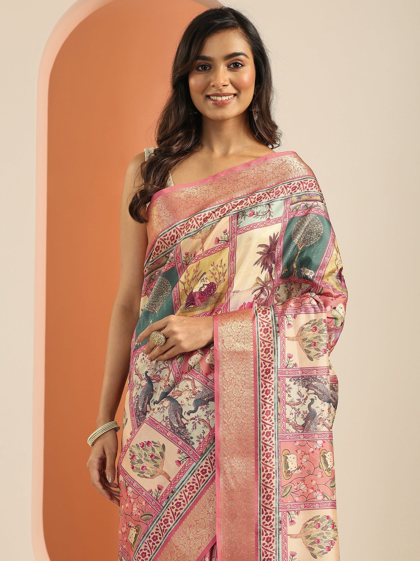 Peach Printed Silk Blend Saree With Unstitched Blouse Piece