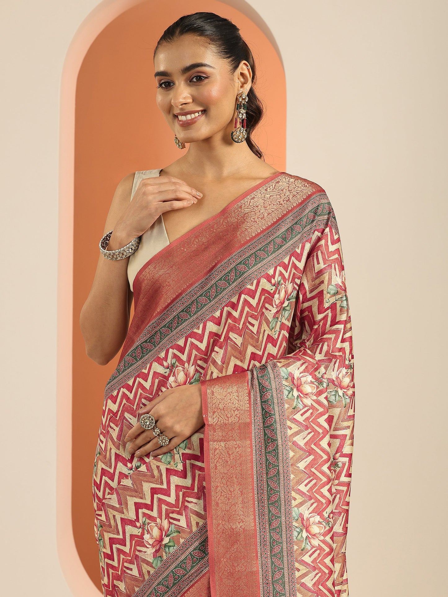 Rust Printed Silk Blend Saree With Unstitched Blouse Piece