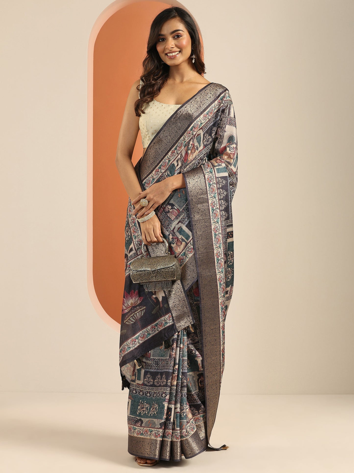 Multi Printed Silk Blend Saree With Unstitched Blouse Piece