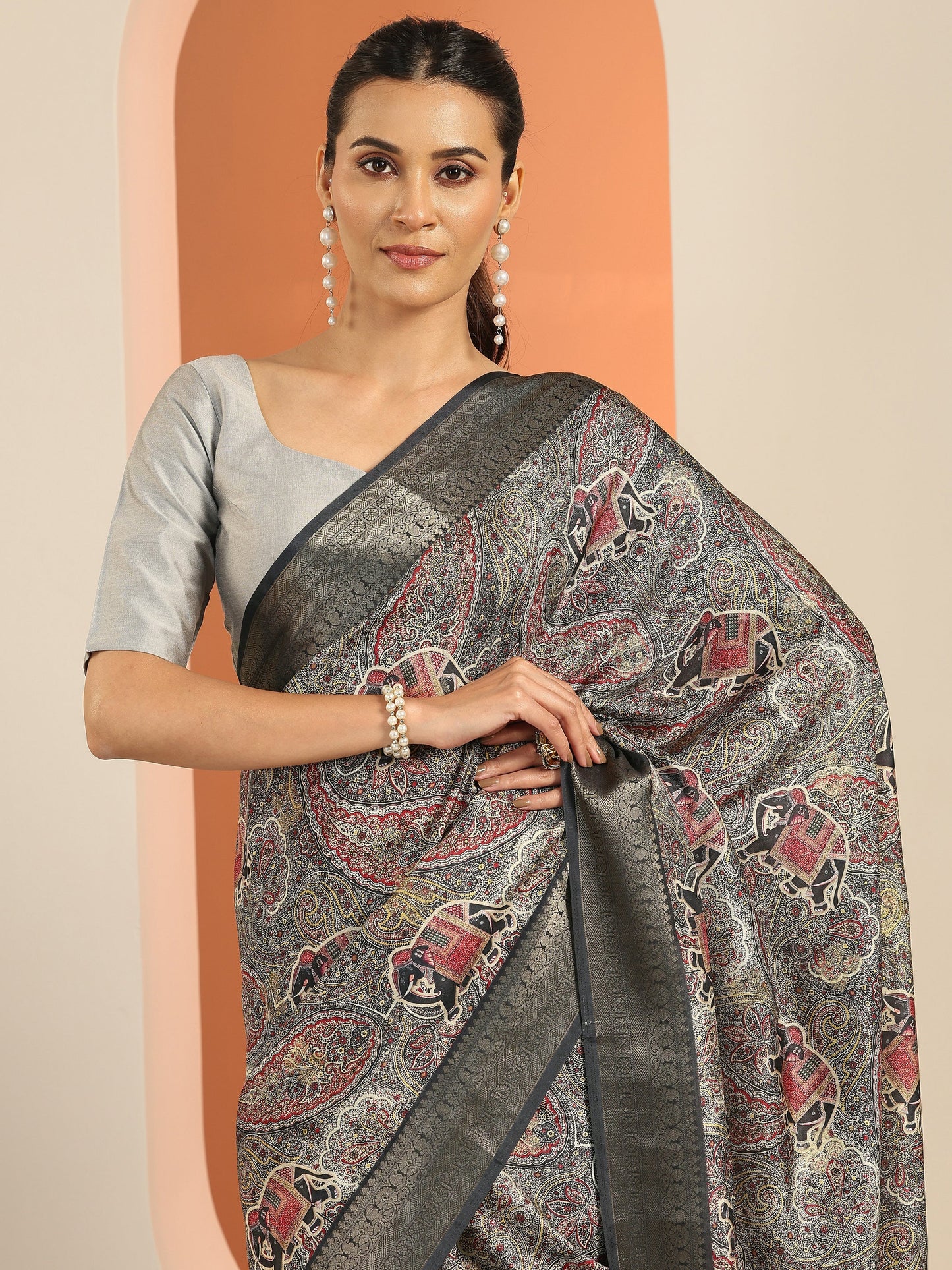 Black Printed Silk Blend Saree With Unstitched Blouse Piece