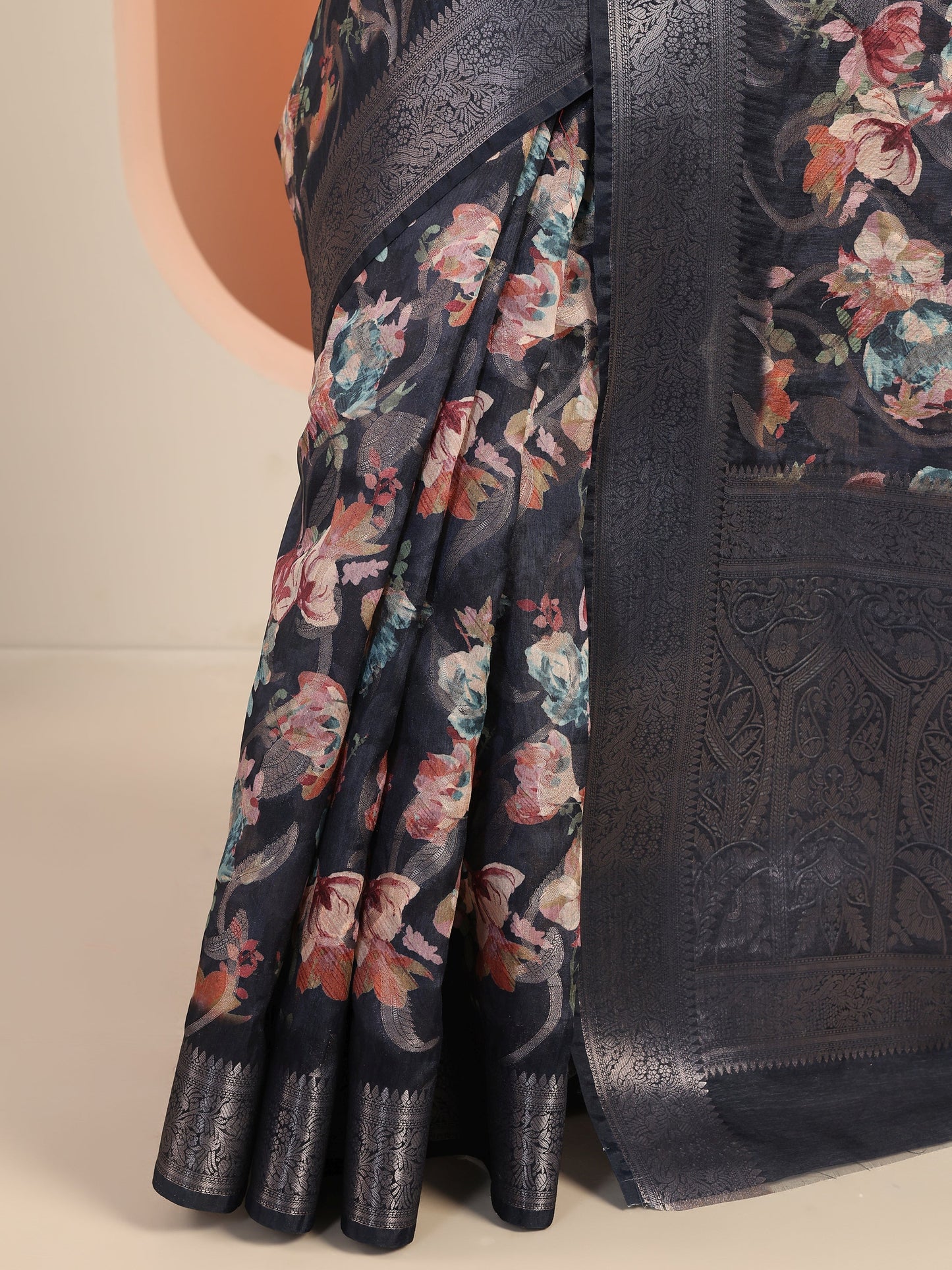 Navy Blue Printed Silk Blend Saree With Unstitched Blouse Piece