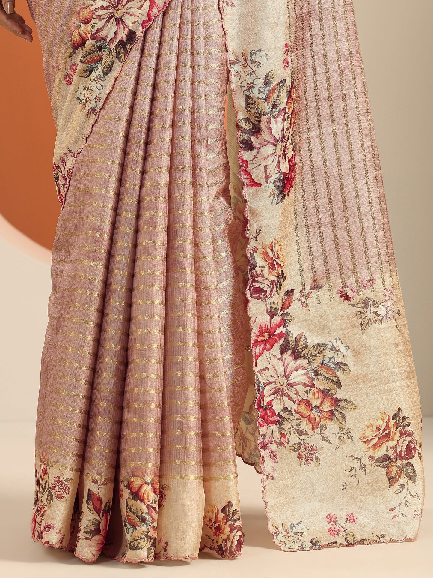 Pink Printed Silk Blend Saree With Unstitched Blouse Piece