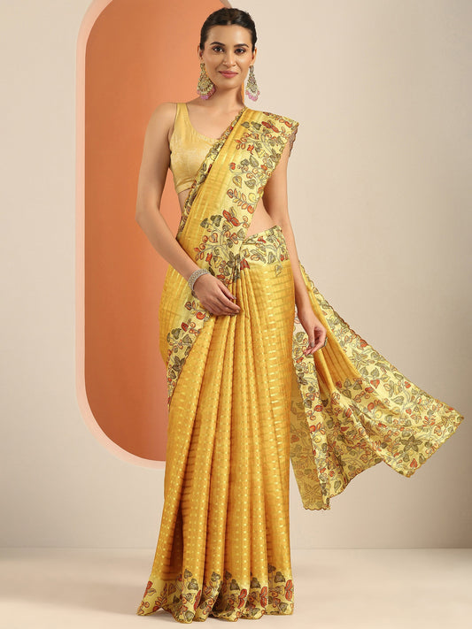 Mustard Printed Silk Blend Saree With Unstitched Blouse Piece