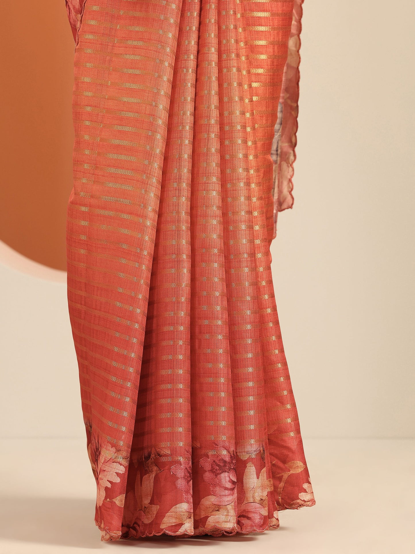 Orange Printed Silk Blend Saree With Unstitched Blouse Piece