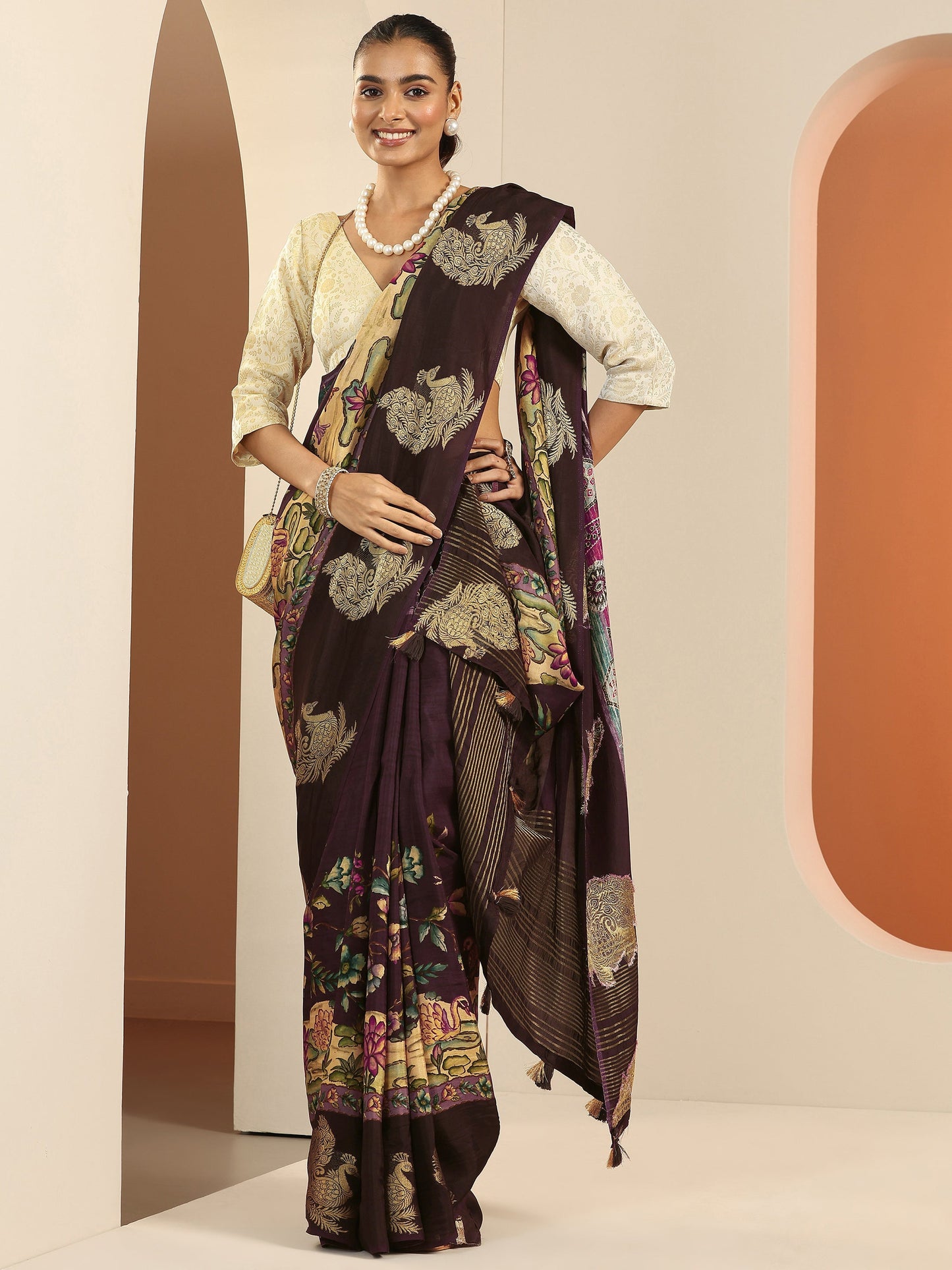 Burgundy Printed Silk Blend Saree With Unstitched Blouse Piece