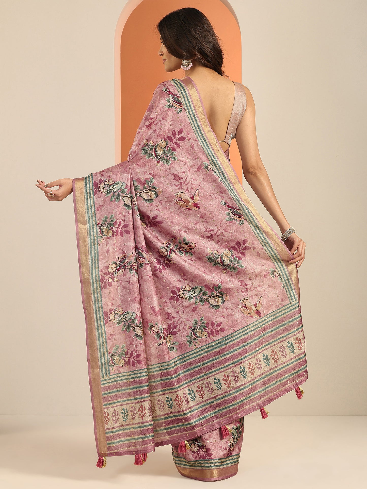 Purple Printed Silk Blend Saree With Unstitched Blouse Piece
