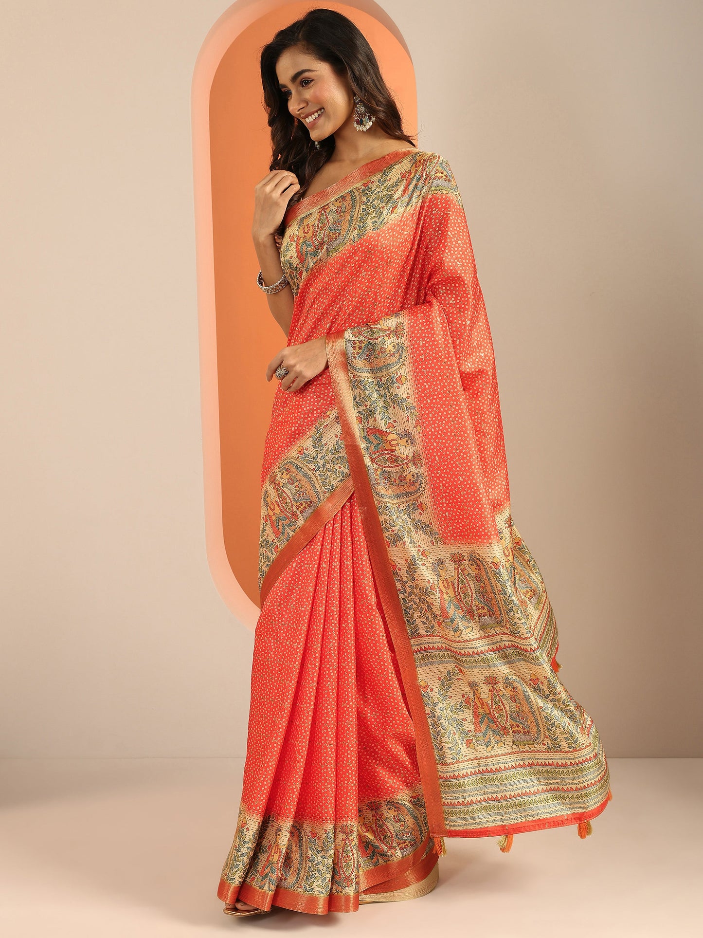 Orange Printed Silk Blend Saree With Unstitched Blouse Piece