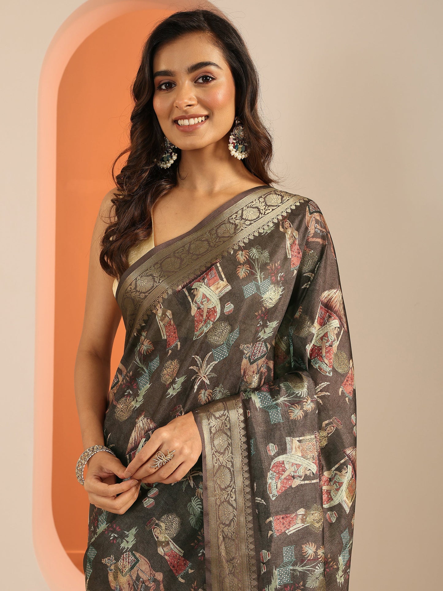 Brown Kalamkari Printed Silk Blend Saree With Unstitched Blouse Piece