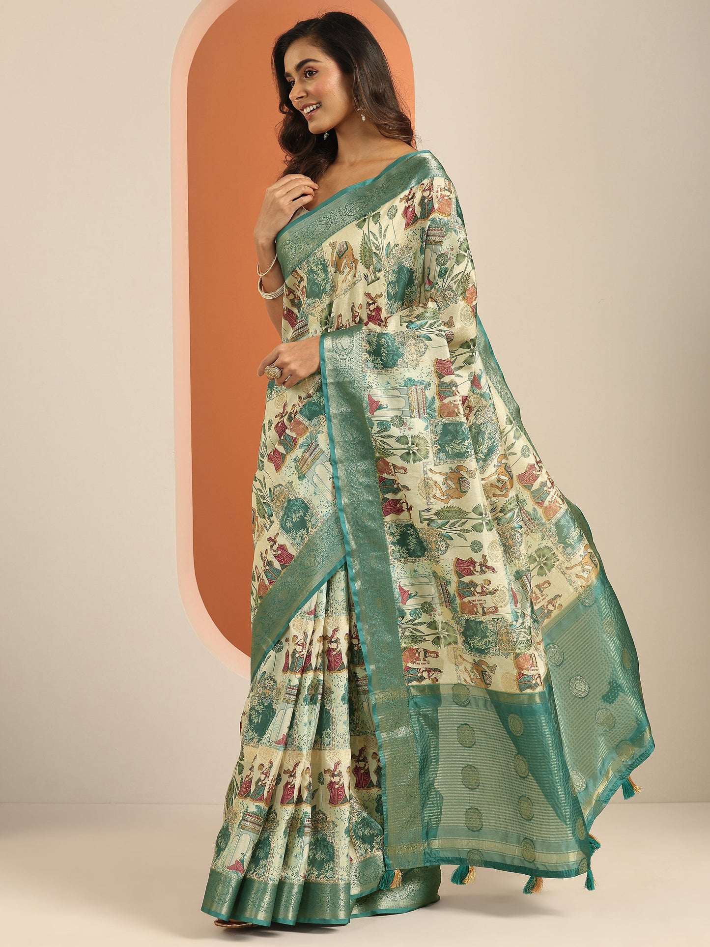 Turquoise blue Printed Silk Blend Saree With Unstitched Blouse Piece