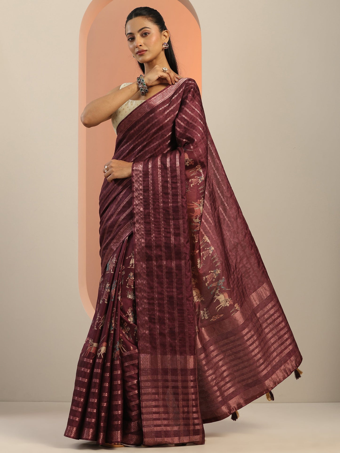 Burgundy Printed Silk Blend Saree With Unstitched Blouse Piece