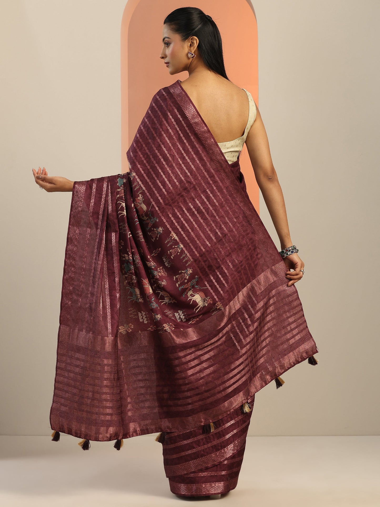 Burgundy Printed Silk Blend Saree With Unstitched Blouse Piece