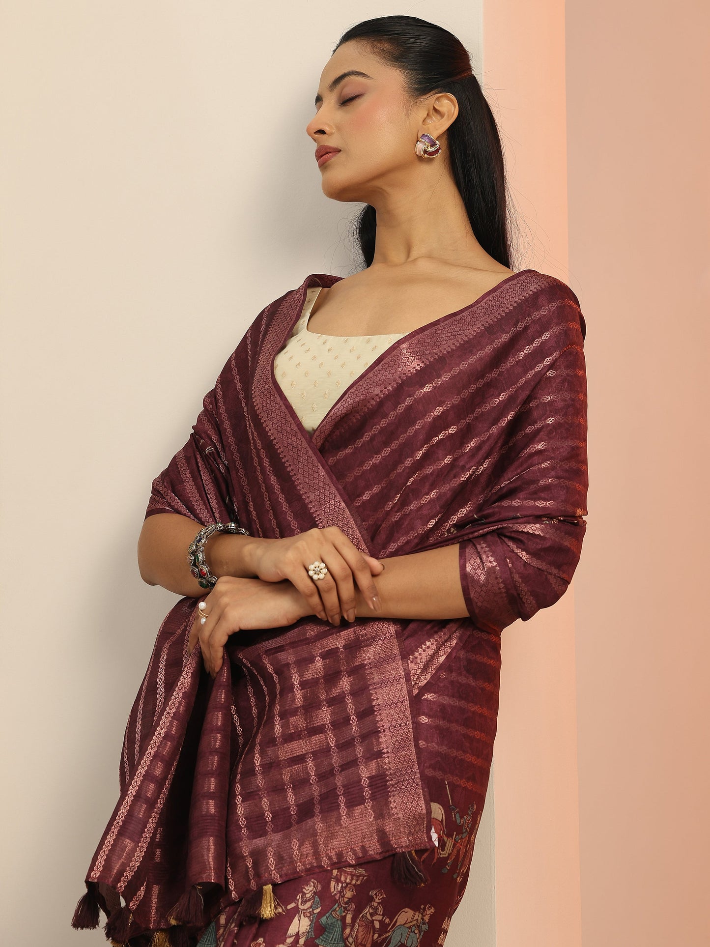 Burgundy Printed Silk Blend Saree With Unstitched Blouse Piece