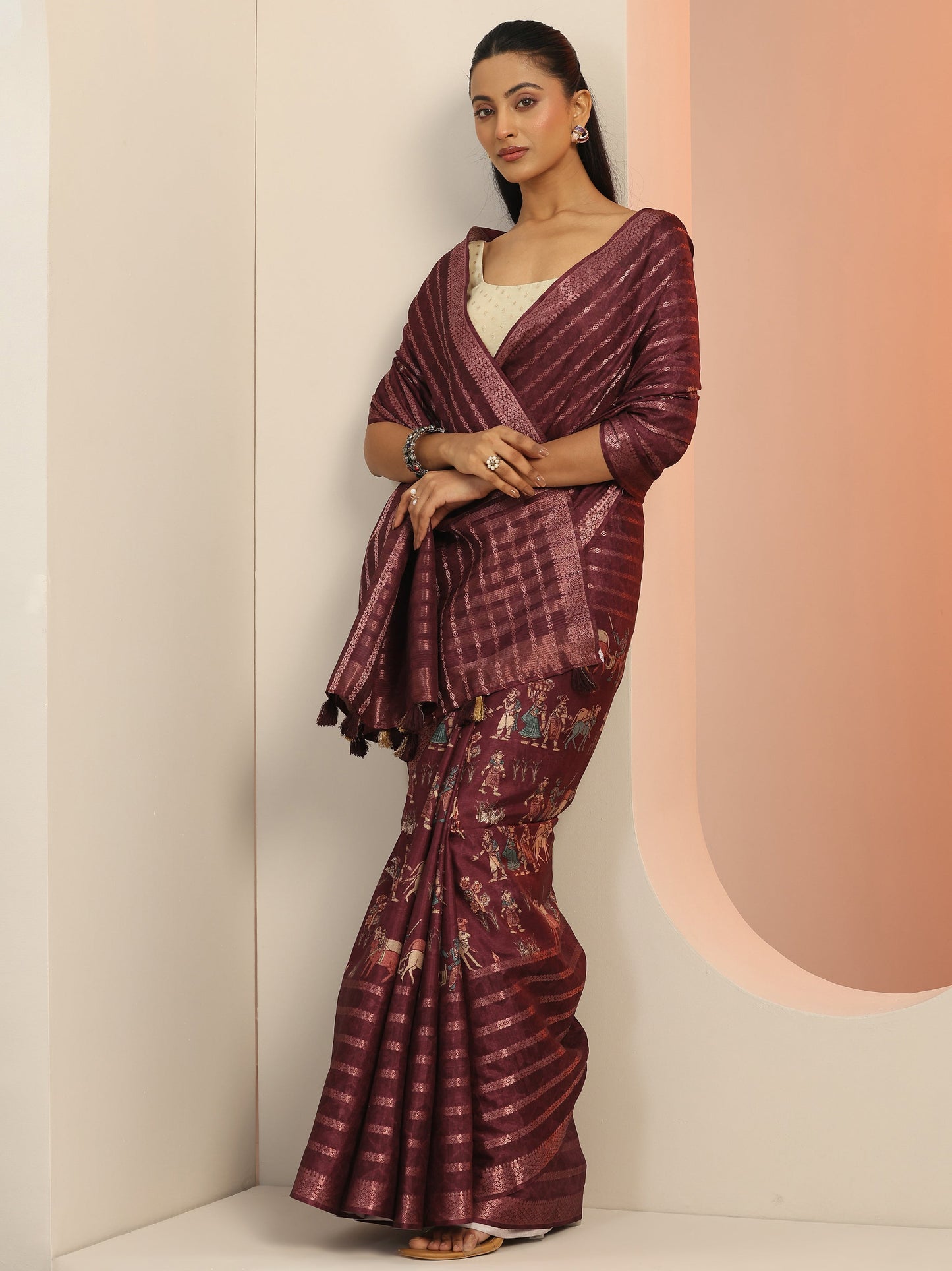 Burgundy Printed Silk Blend Saree With Unstitched Blouse Piece