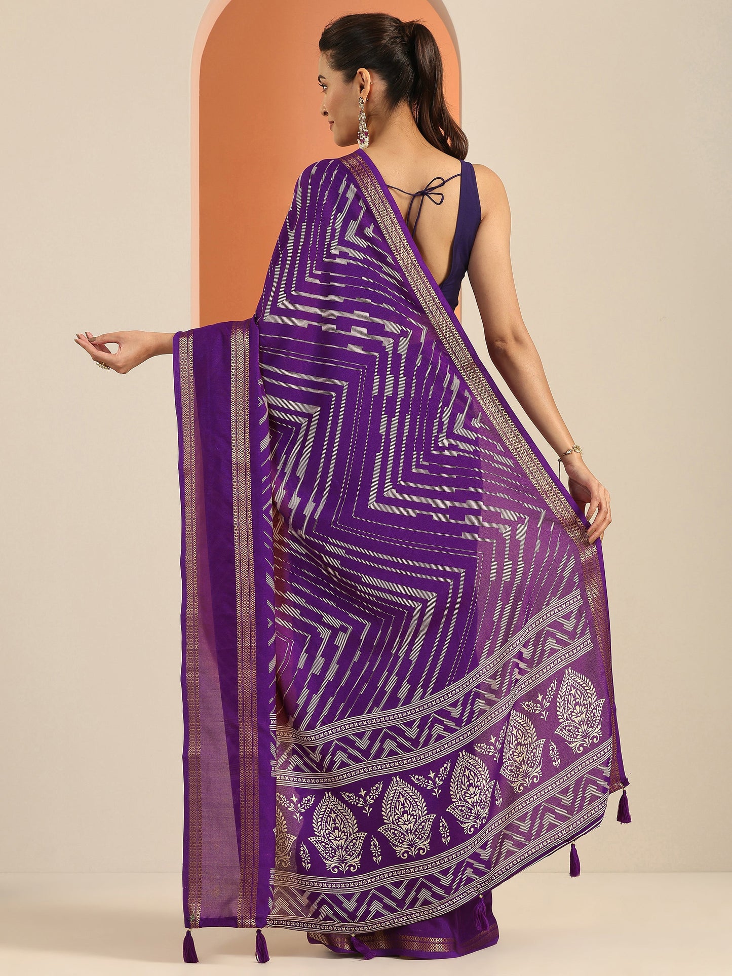 Purple Printed Georgette Saree With Unstitched Blouse Piece