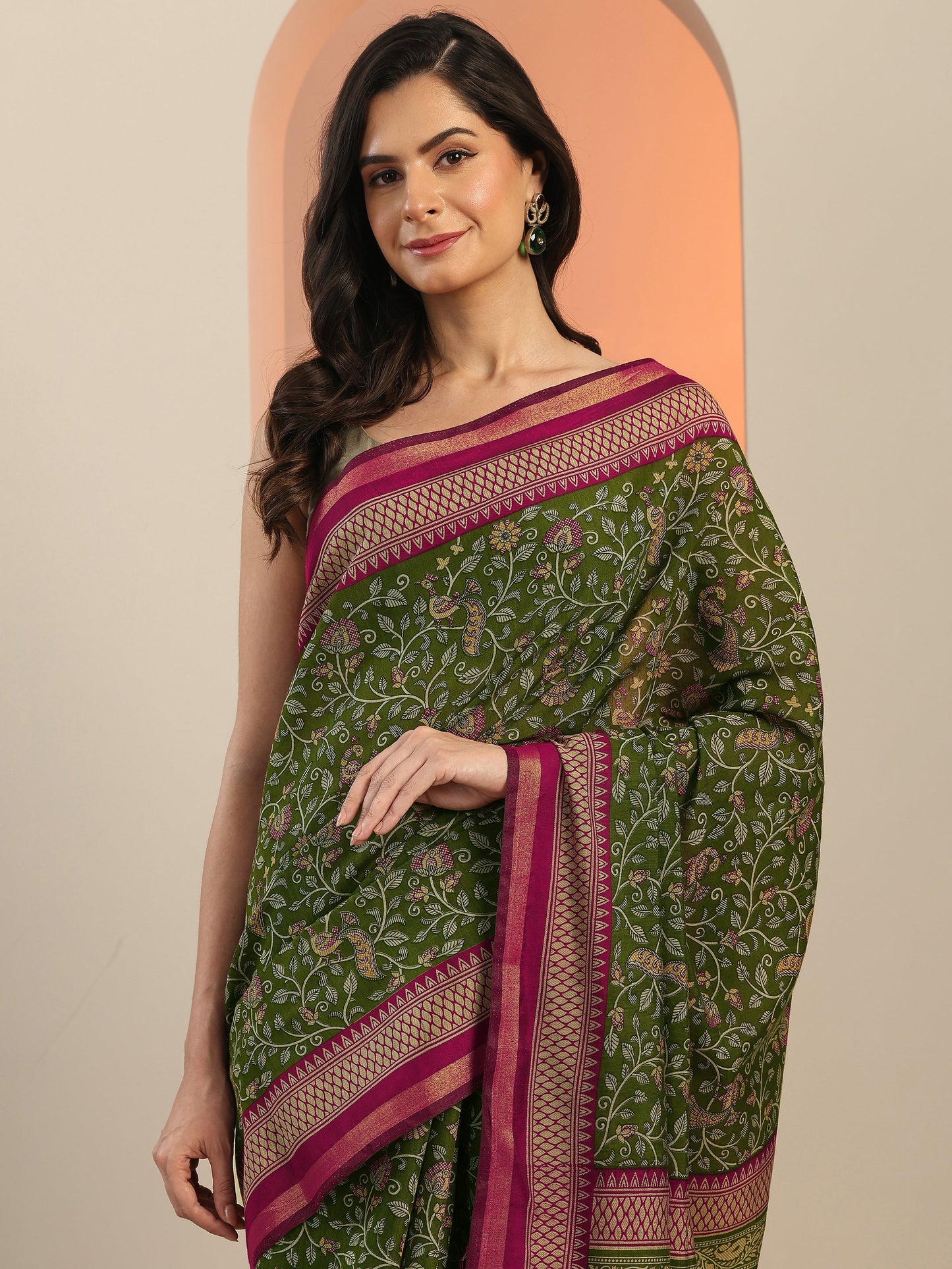 Green Printed Silk Blend Saree With Unstitched Blouse Piece