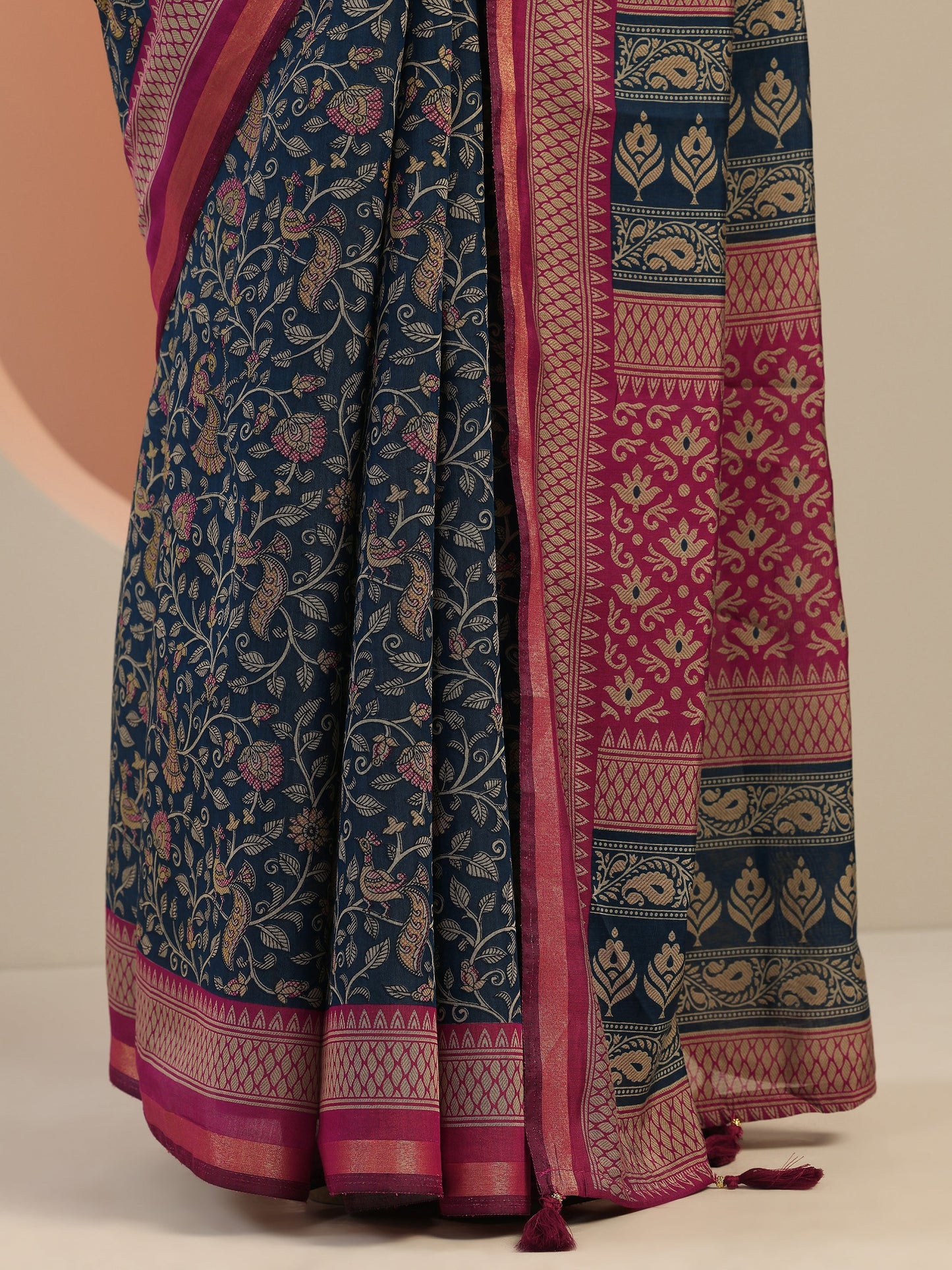 Teal Printed Silk Blend Saree With Unstitched Blouse Piece