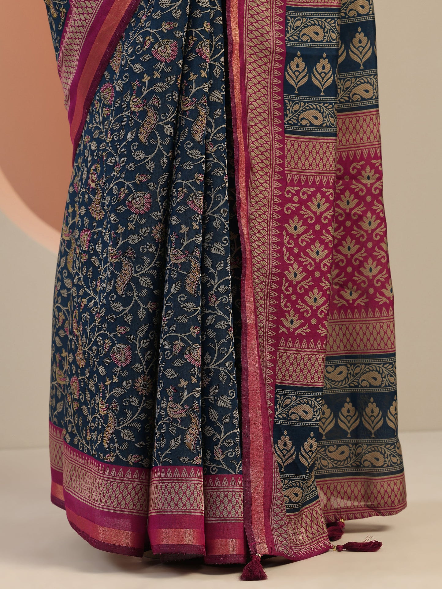 Teal Printed Silk Blend Saree With Unstitched Blouse Piece