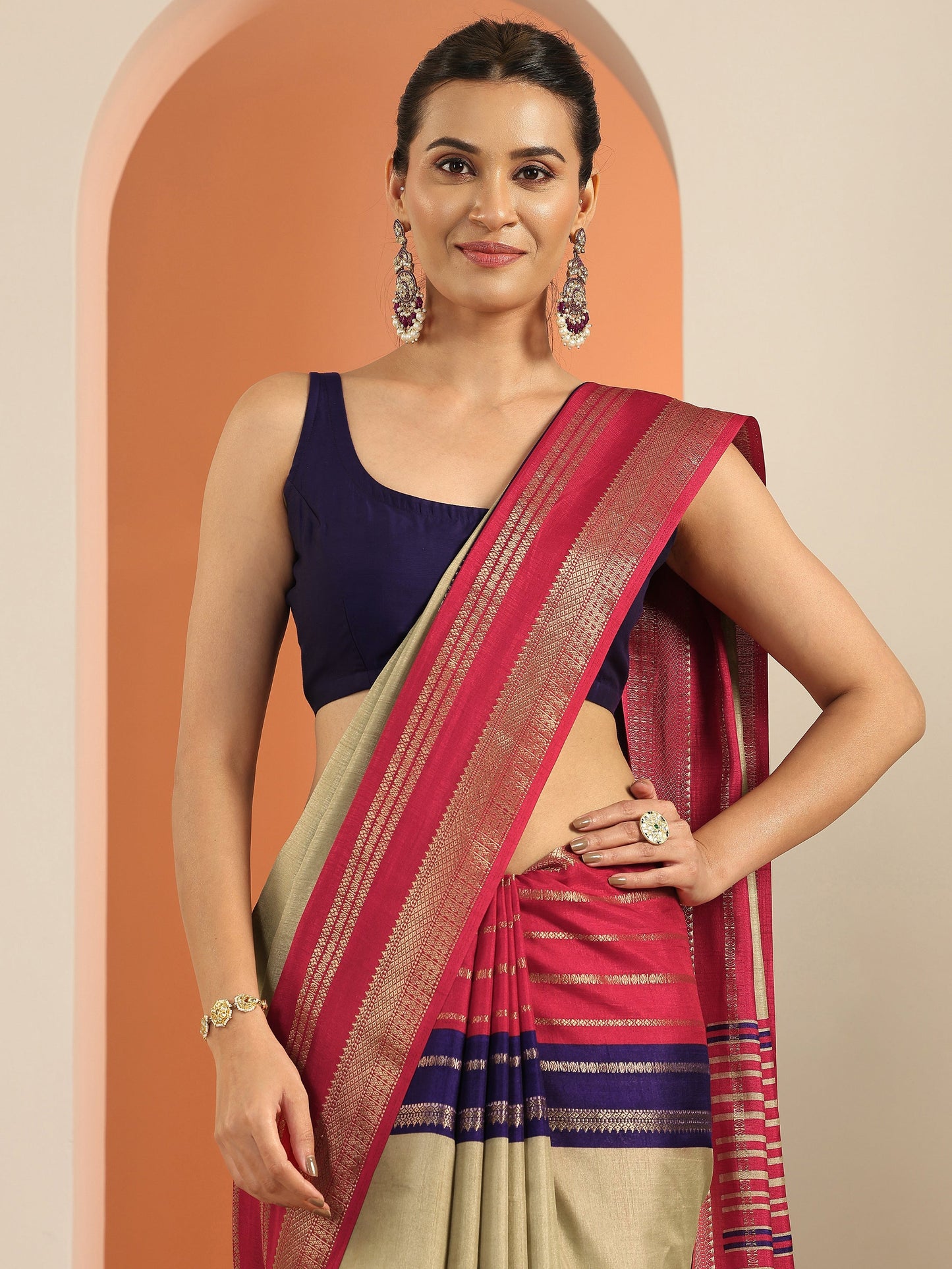 Beige Printed Silk Blend Saree With Unstitched Blouse Piece