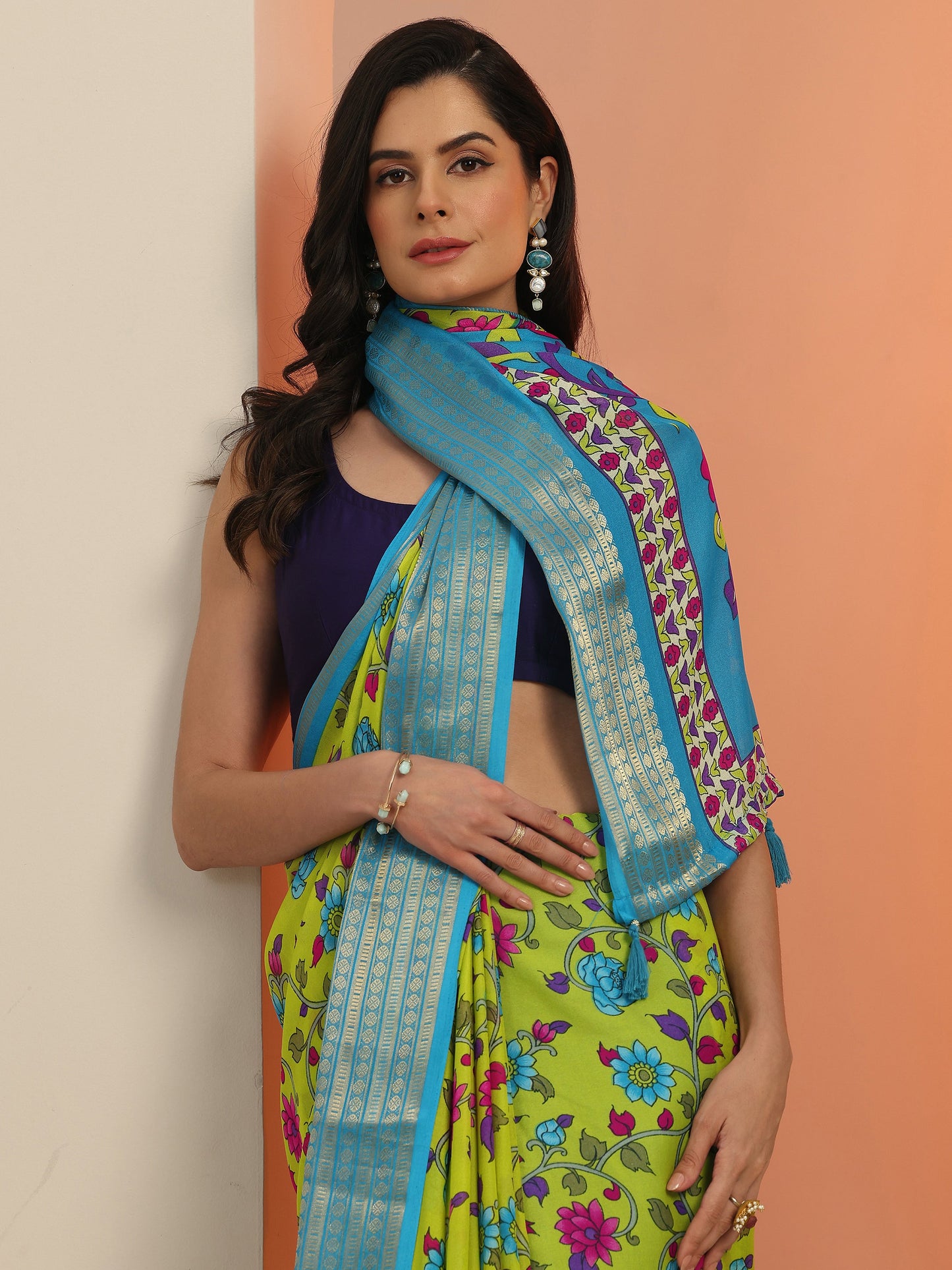 Green Printed Georgette Saree With Unstitched Blouse Piece