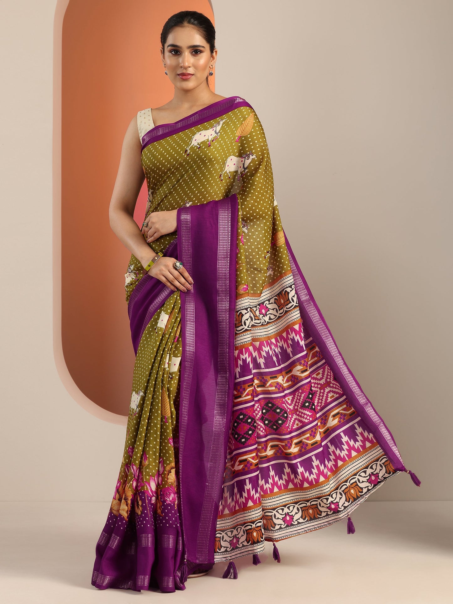 Green Printed Georgette Saree With Unstitched Blouse Piece