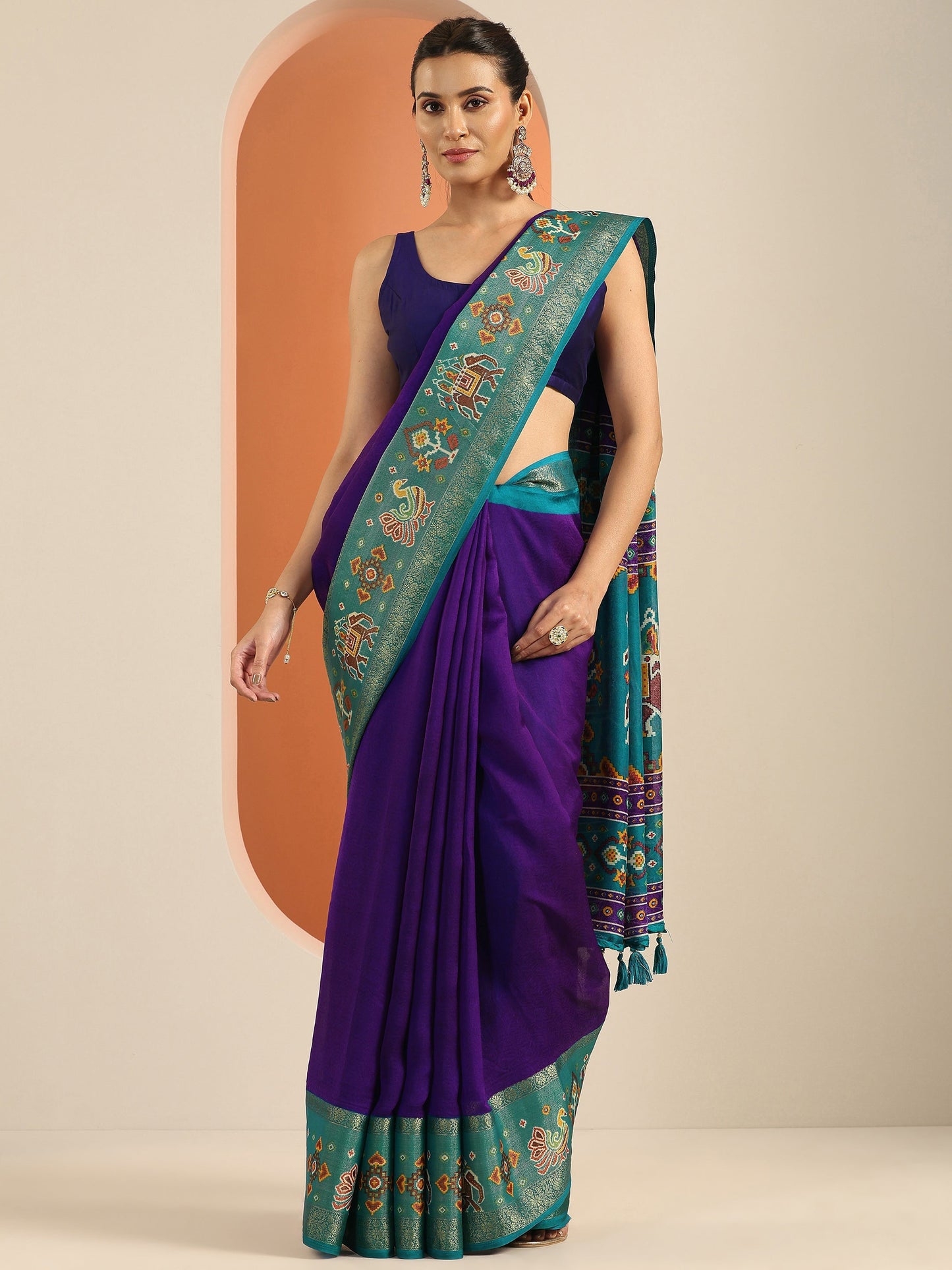 Purple Solid Georgette Saree With Unstitched Blouse Piece