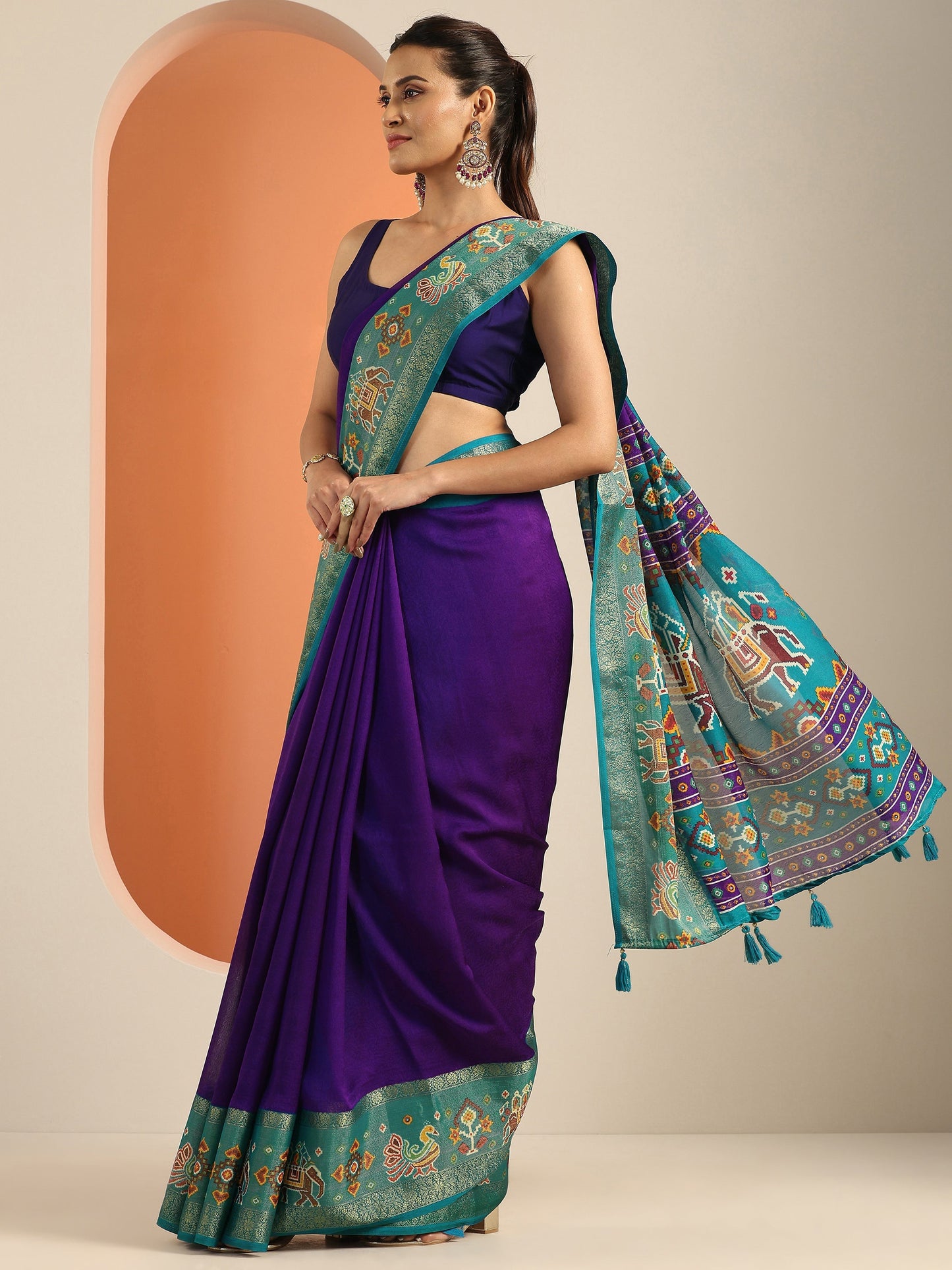 Purple Solid Georgette Saree With Unstitched Blouse Piece