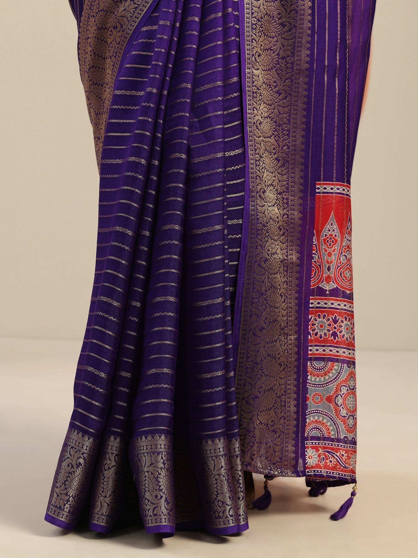 Purple Woven Design Georgette Saree With Unstitched Blouse Piece