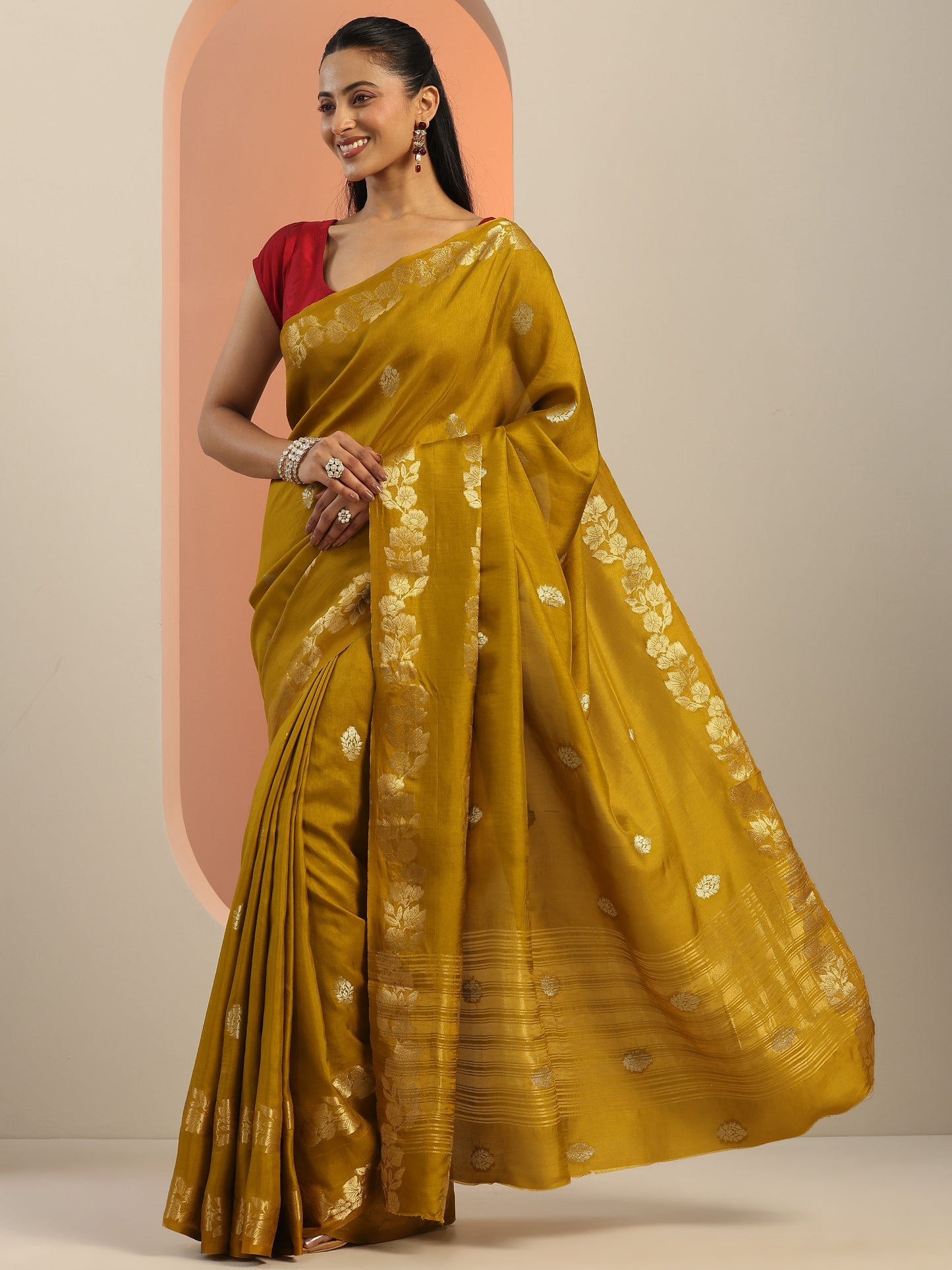 Mustard Woven Design Silk Blend Saree With Unstitched Blouse Piece