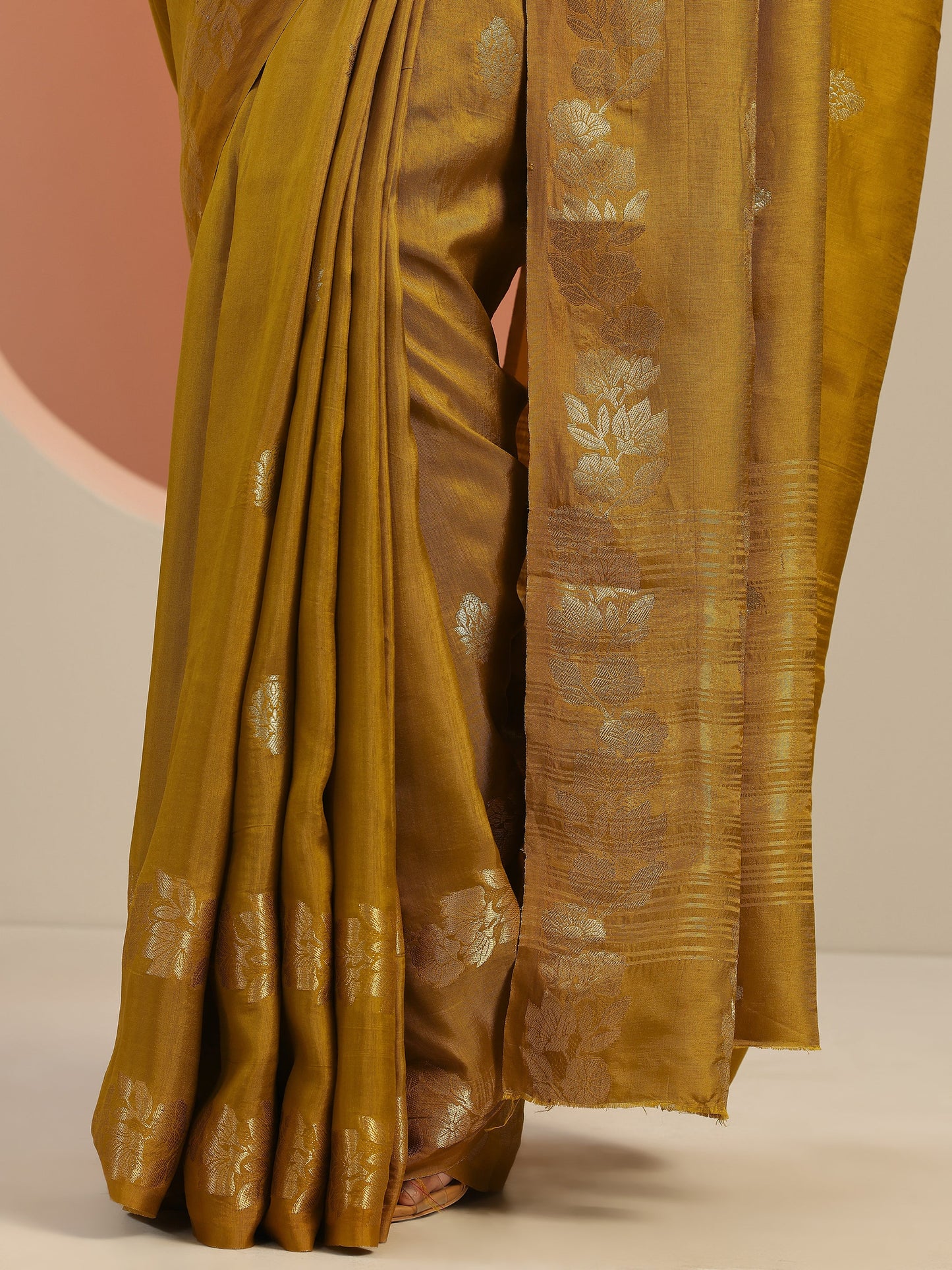 Mustard Woven Design Silk Blend Saree With Unstitched Blouse Piece