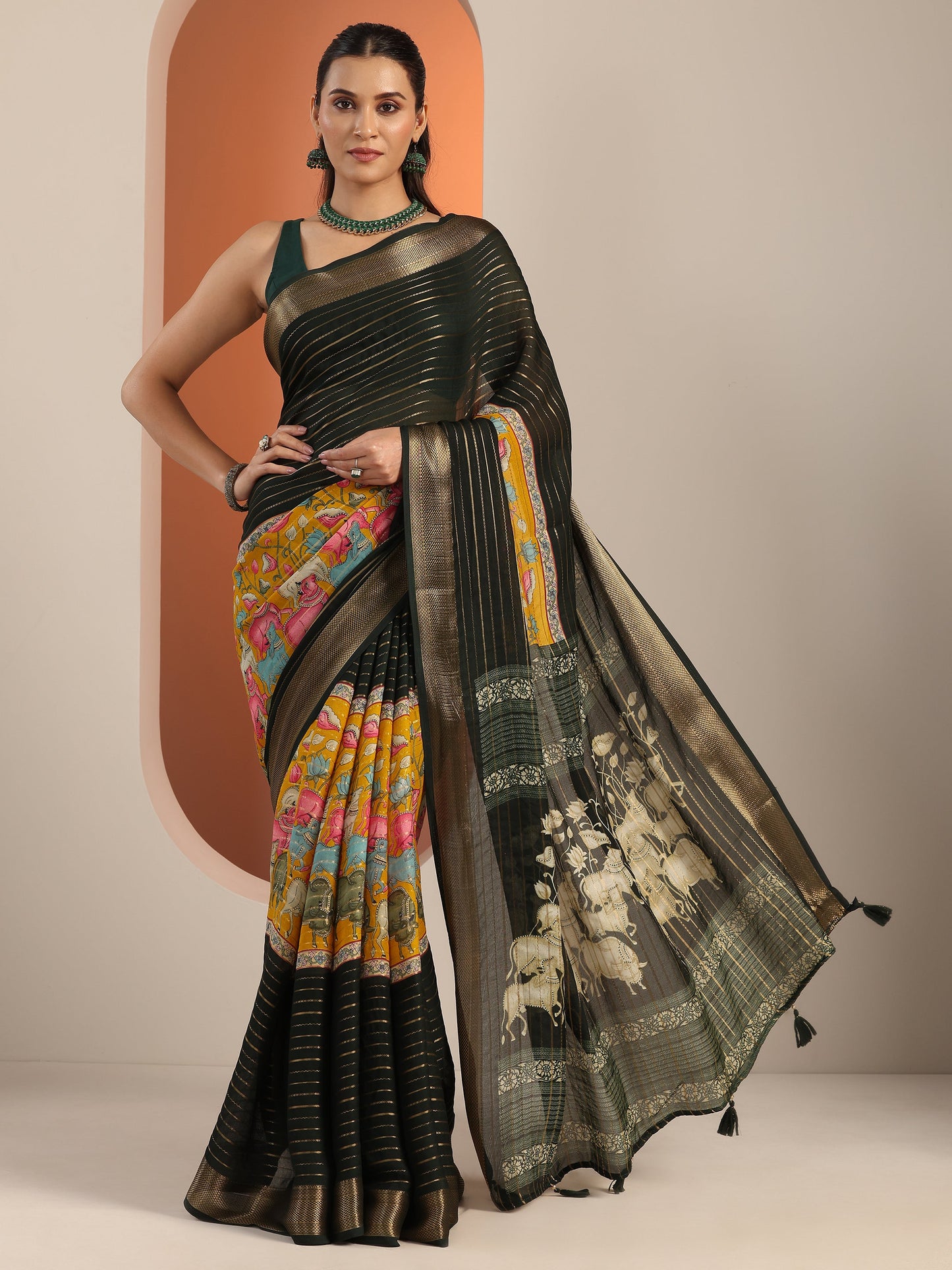 Multi Printed Silk Blend Saree With Unstitched Blouse Piece