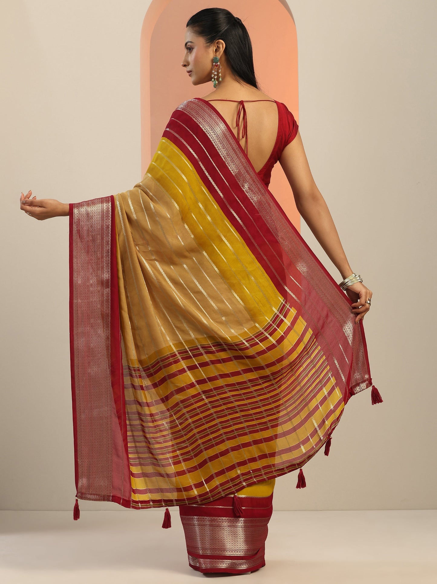 Tan Solid Silk Saree With Unstitched Blouse Piece