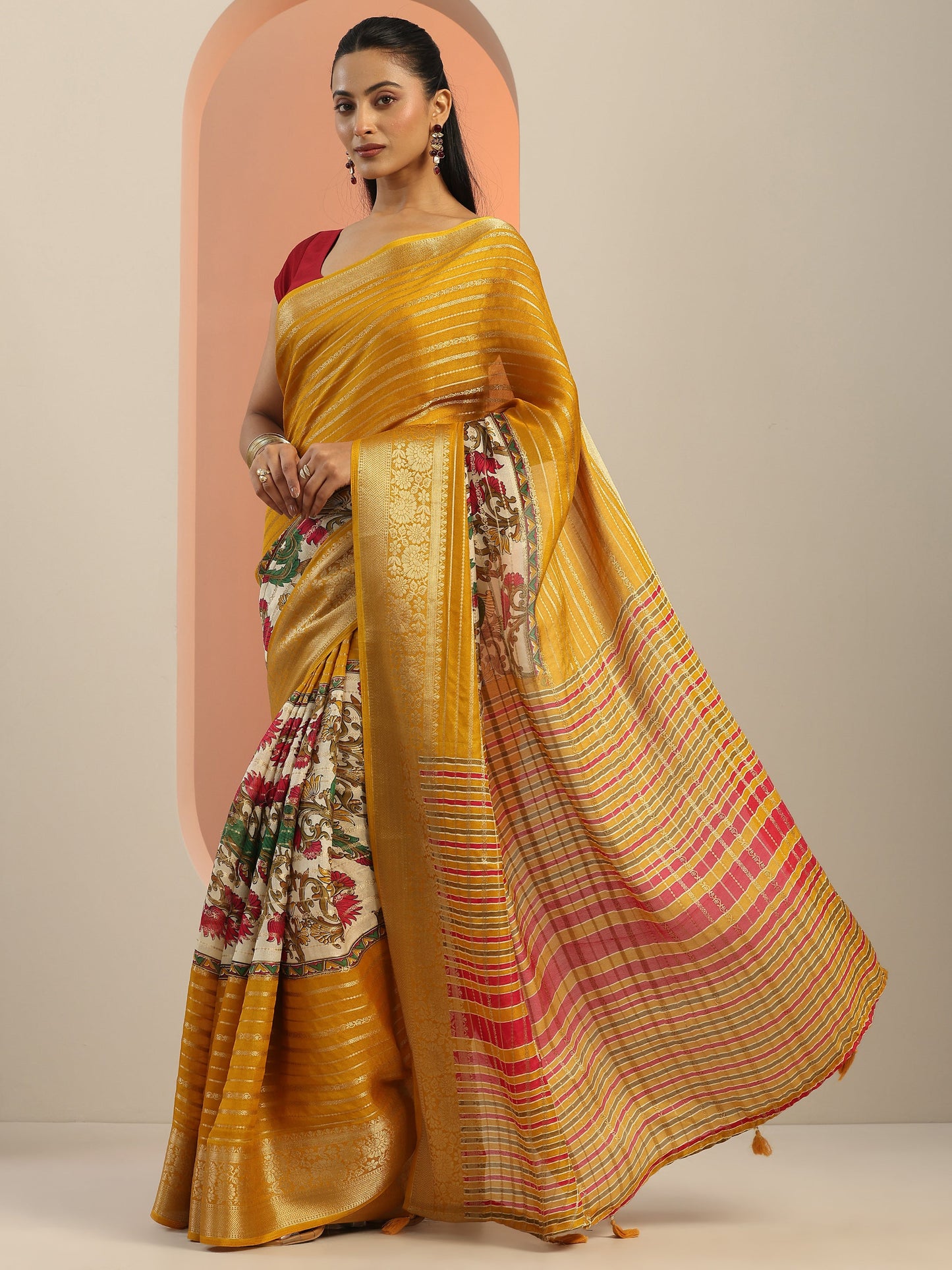 Multi Printed Silk Blend Saree With Unstitched Blouse Piece