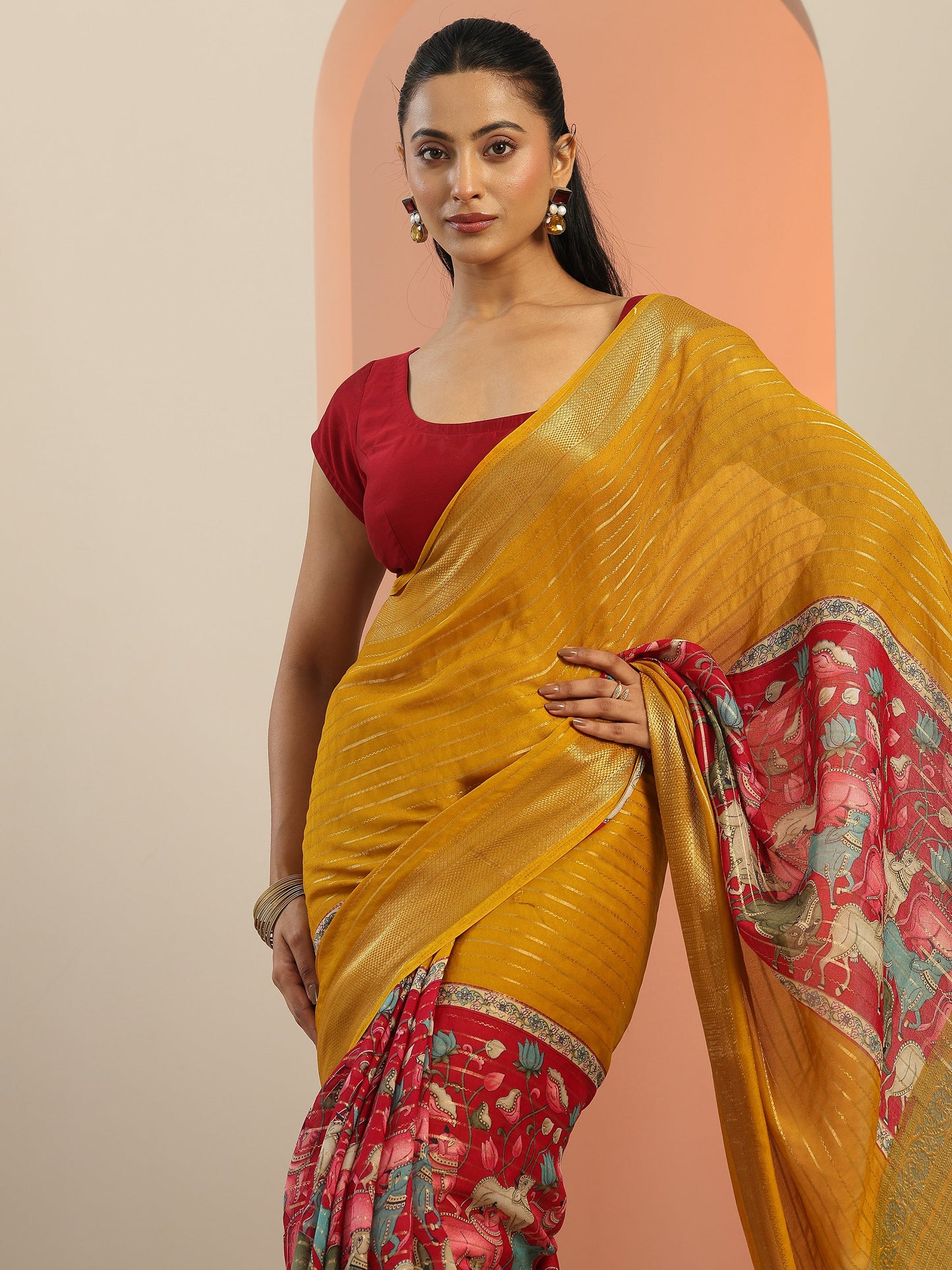 Multi Printed Silk Blend Saree With Unstitched Blouse Piece