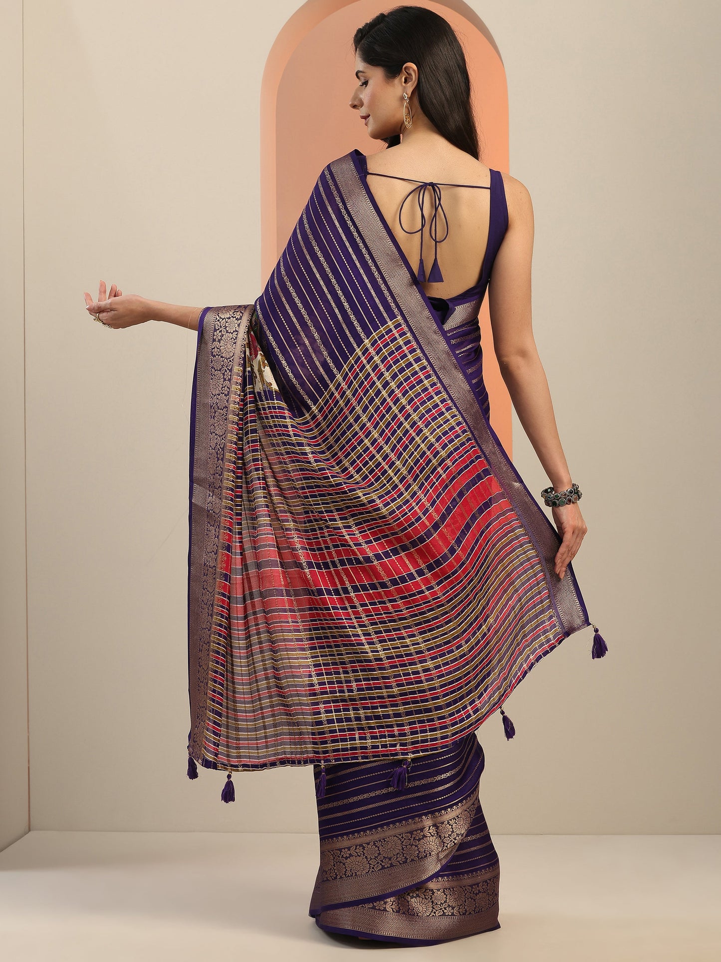 Multi Printed Silk Blend Saree With Unstitched Blouse Piece