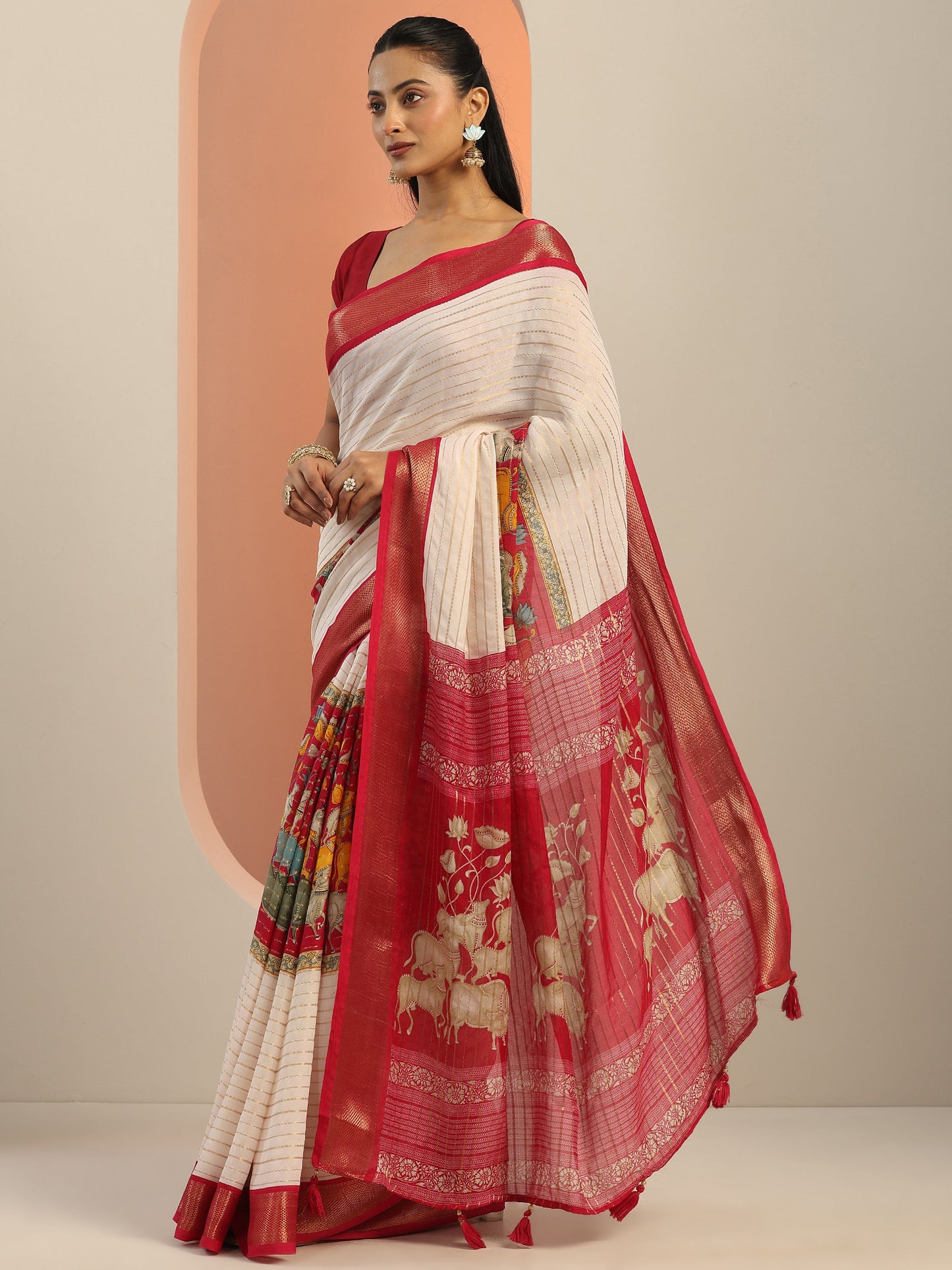 Pink Printed Silk Blend Saree With Unstitched Blouse Piece