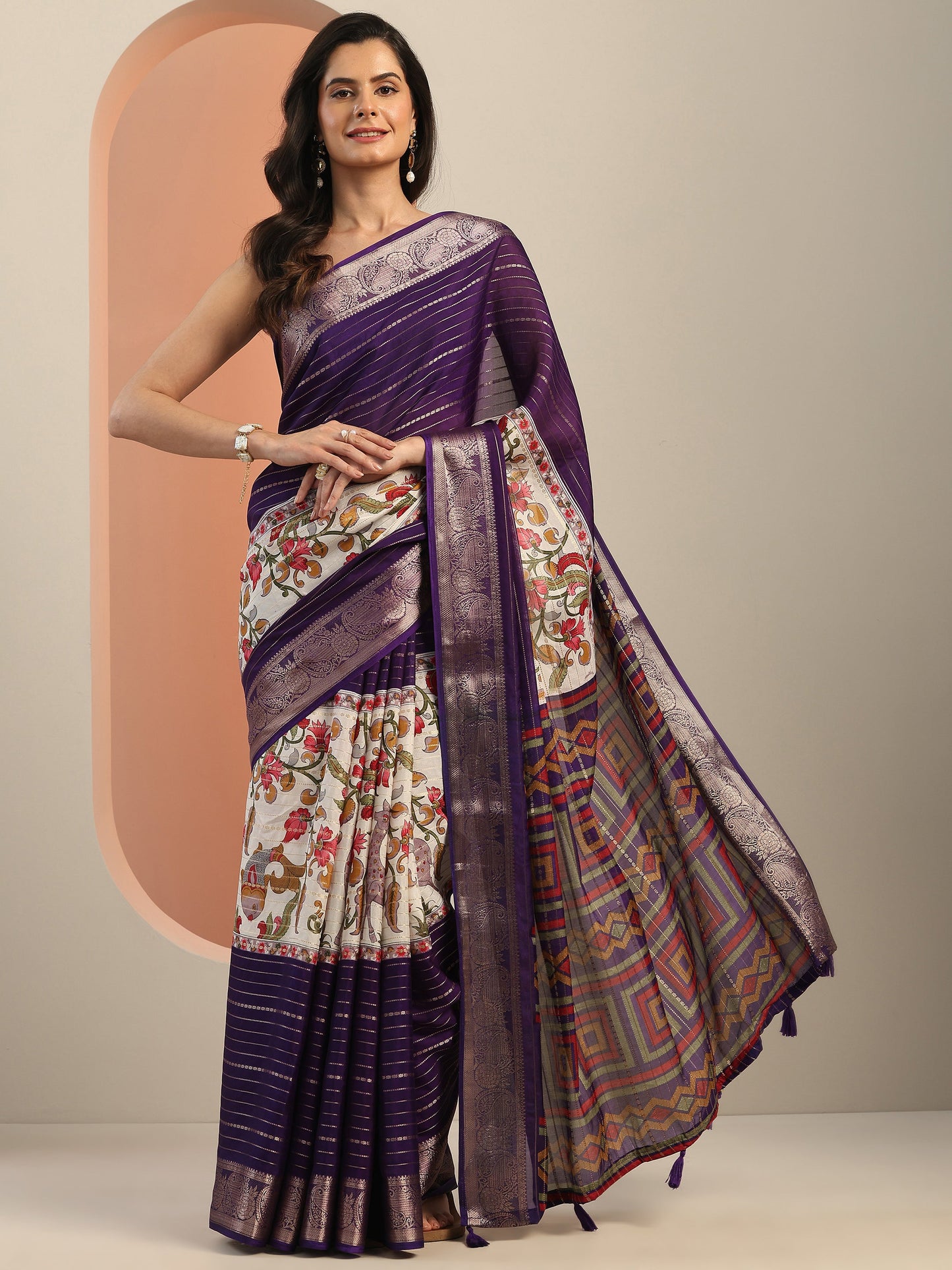 Multi Printed Crepe Saree With Unstitched Blouse Piece