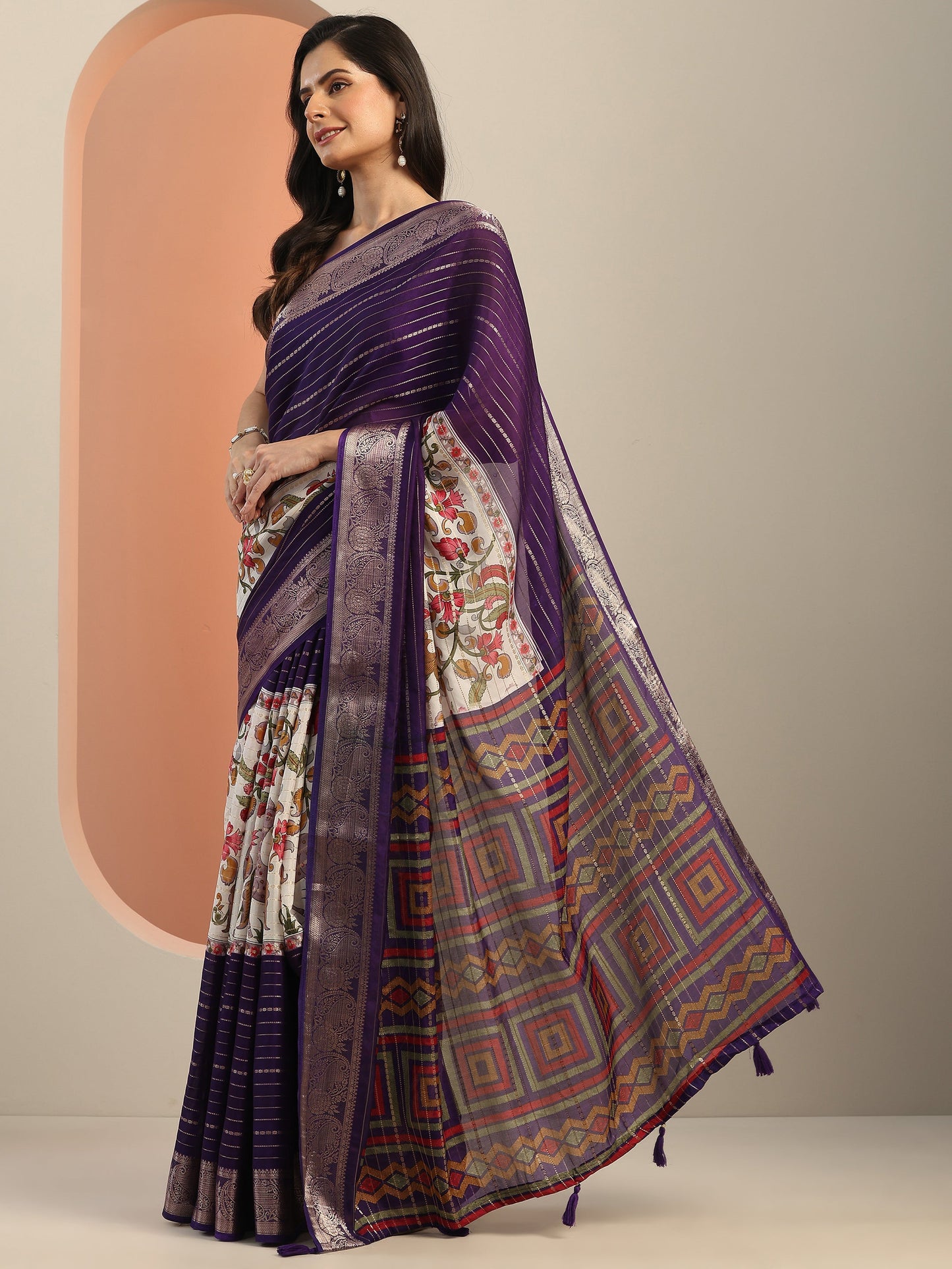 Multi Printed Crepe Saree With Unstitched Blouse Piece