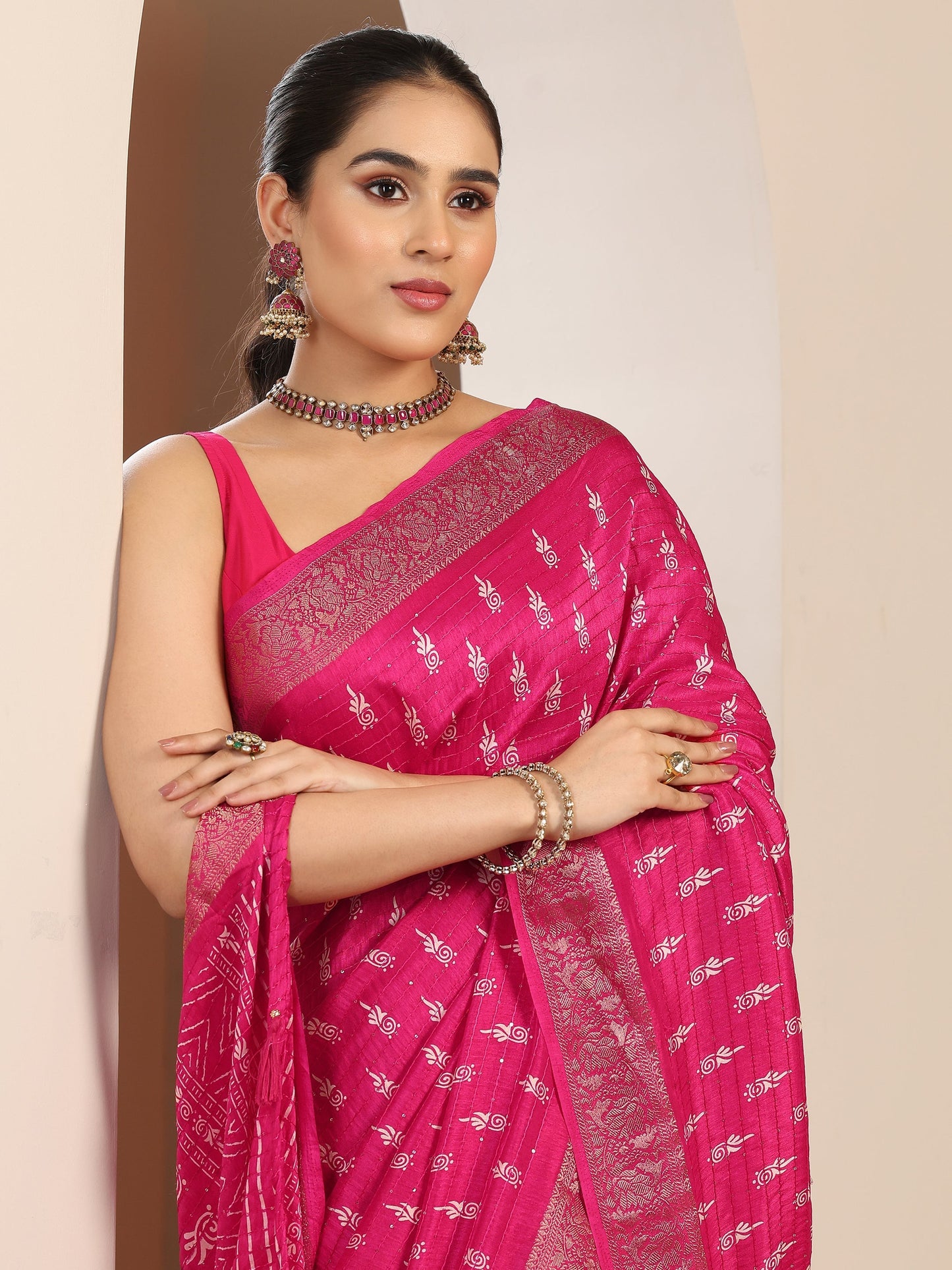 Pink Printed Silk Blend Saree With Unstitched Blouse Piece