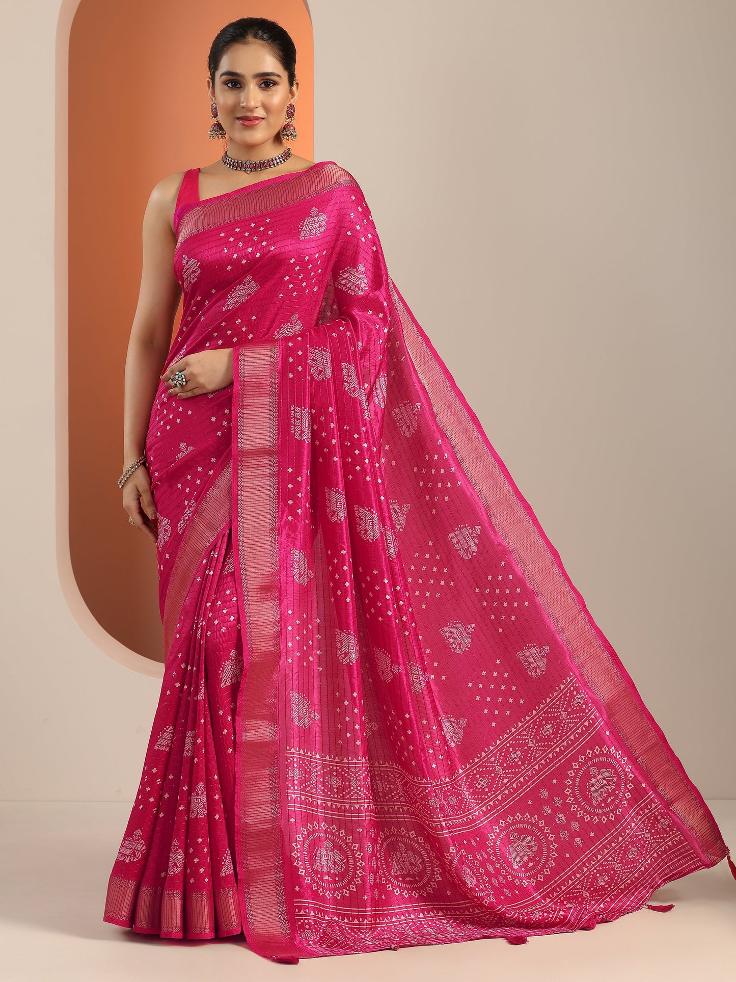 Pink Printed Silk Blend Saree With Unstitched Blouse Piece