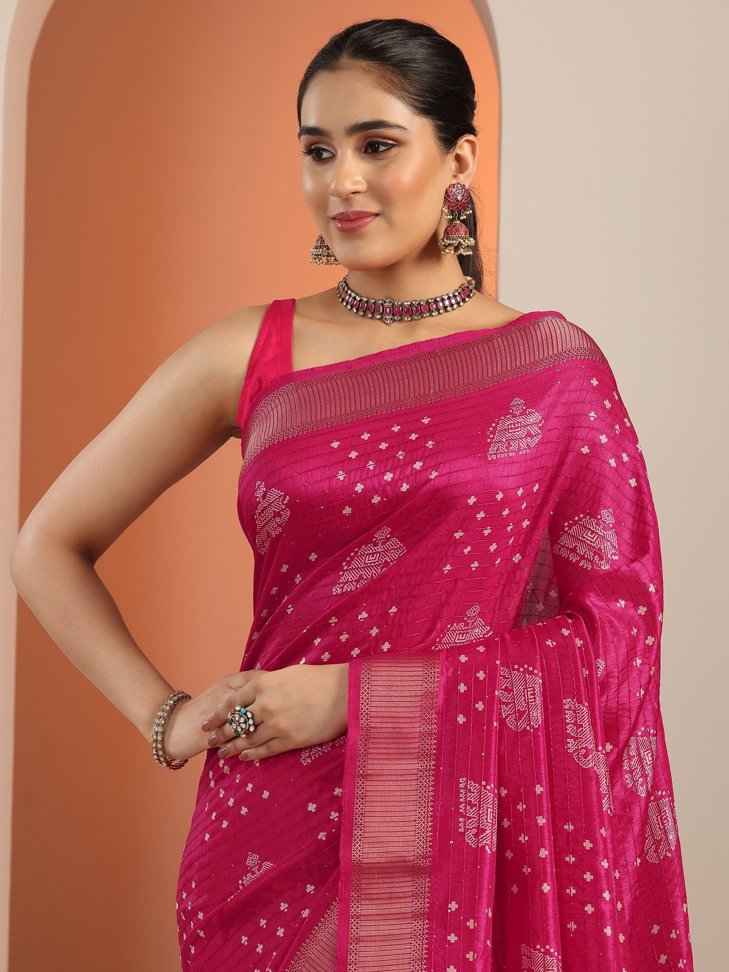Pink Printed Silk Blend Saree With Unstitched Blouse Piece