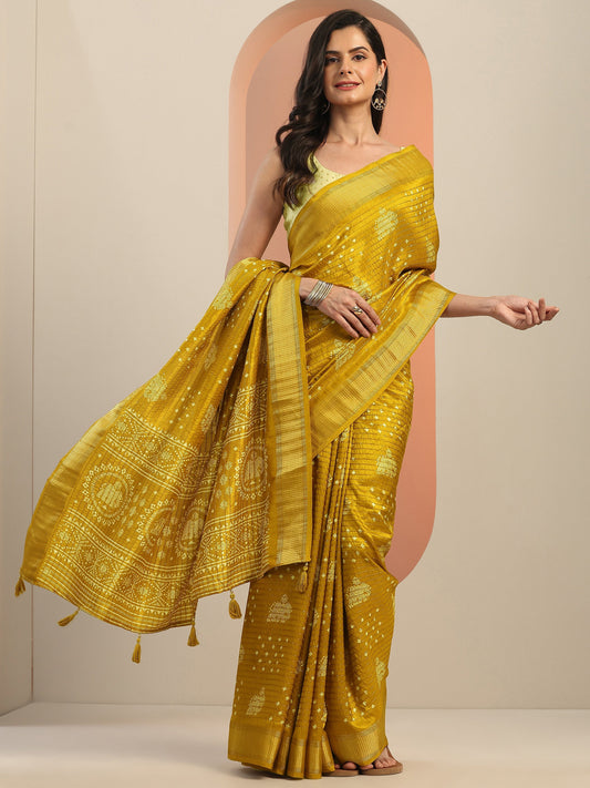 Mustard Printed Silk Blend Saree With Unstitched Blouse Piece