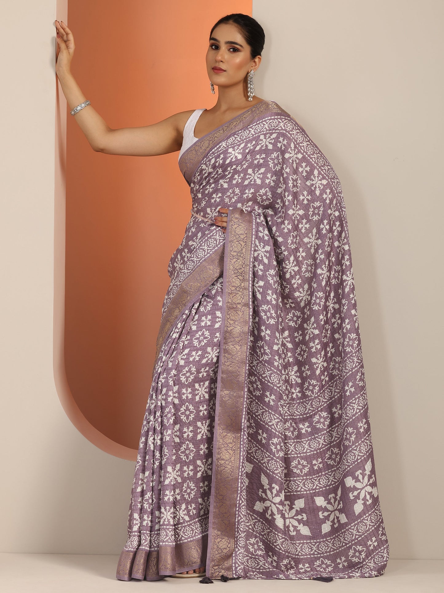 Mauve Printed Silk Blend Saree With Unstitched Blouse Piece
