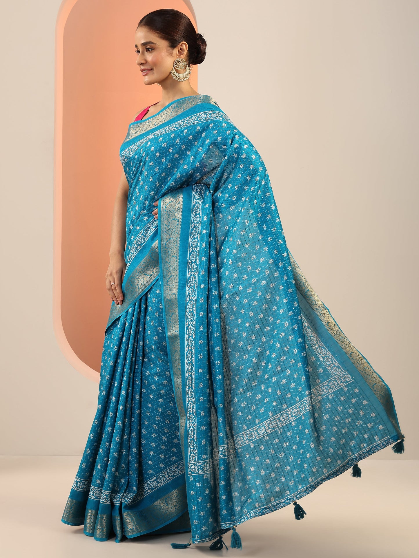 Blue Printed Silk Saree With Unstitched Blouse Piece