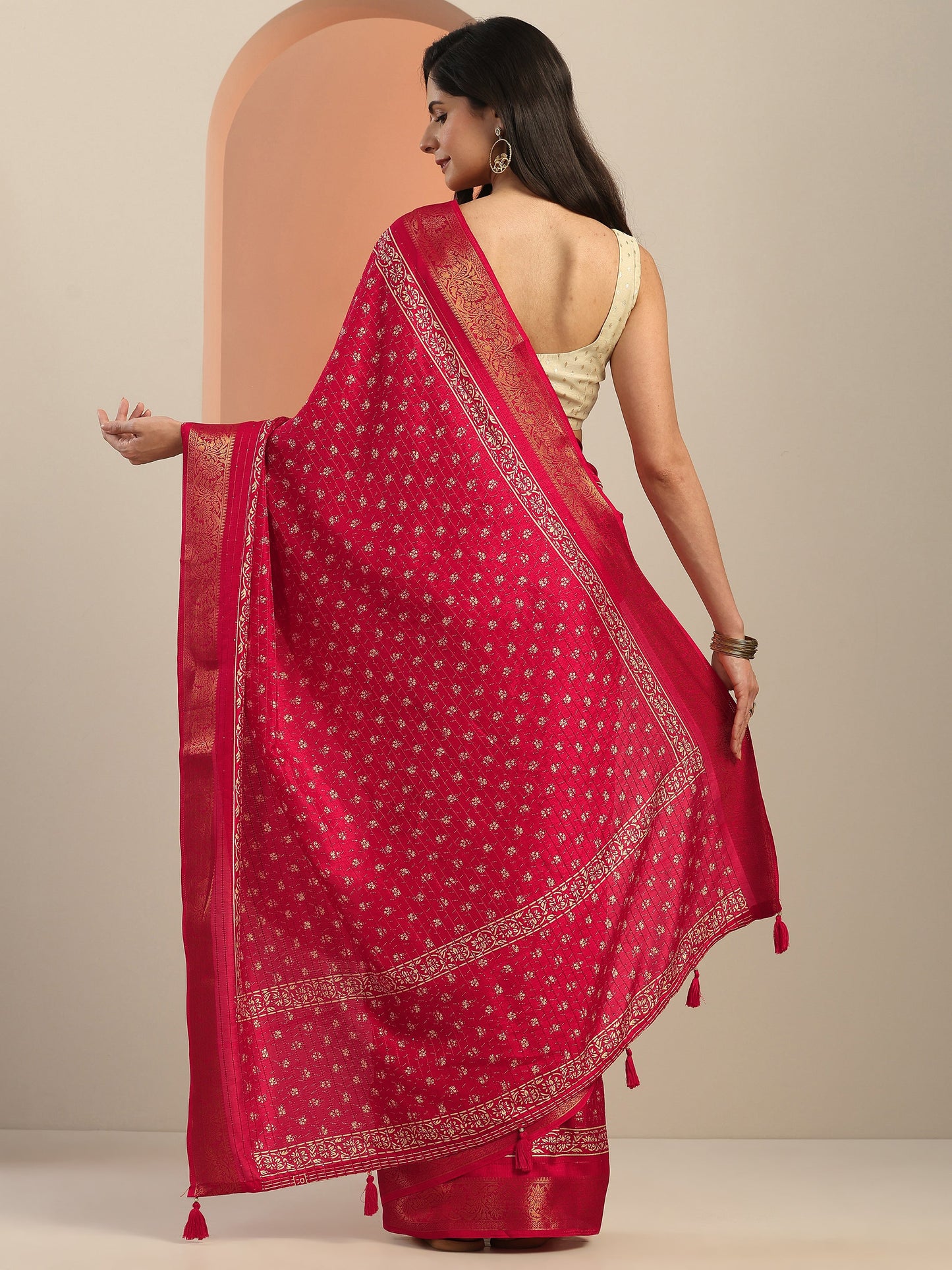 Pink Printed Silk Blend Saree With Unstitched Blouse Piece