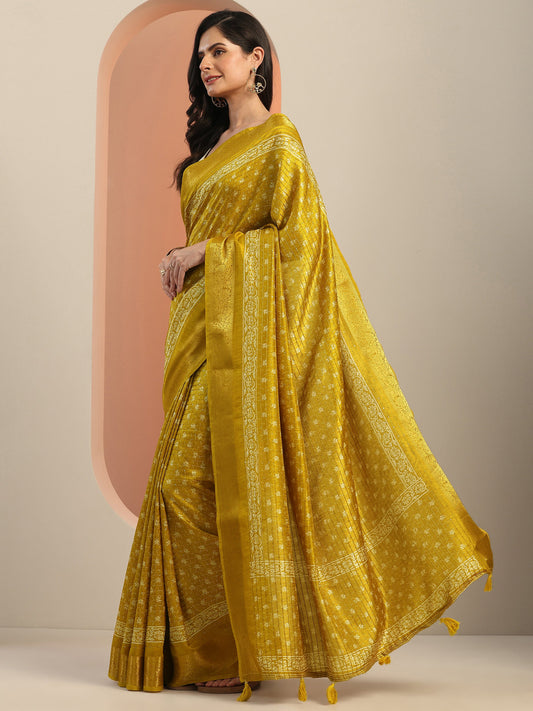 Mustard Printed Silk Blend Saree With Unstitched Blouse Piece